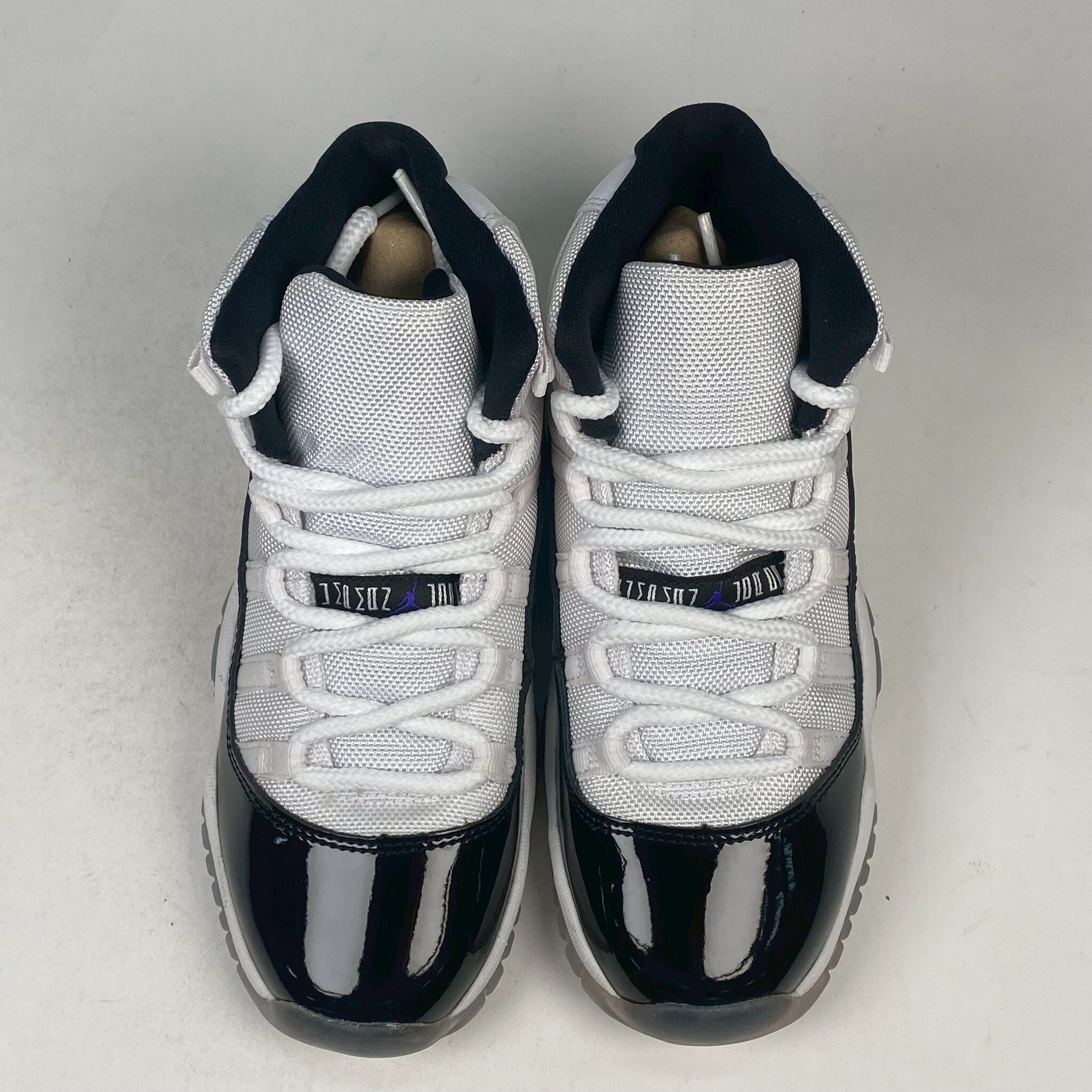左右腳大底發黃 378038-100/4.5Y Air Jordan 11 「 Concord 」GS 女段