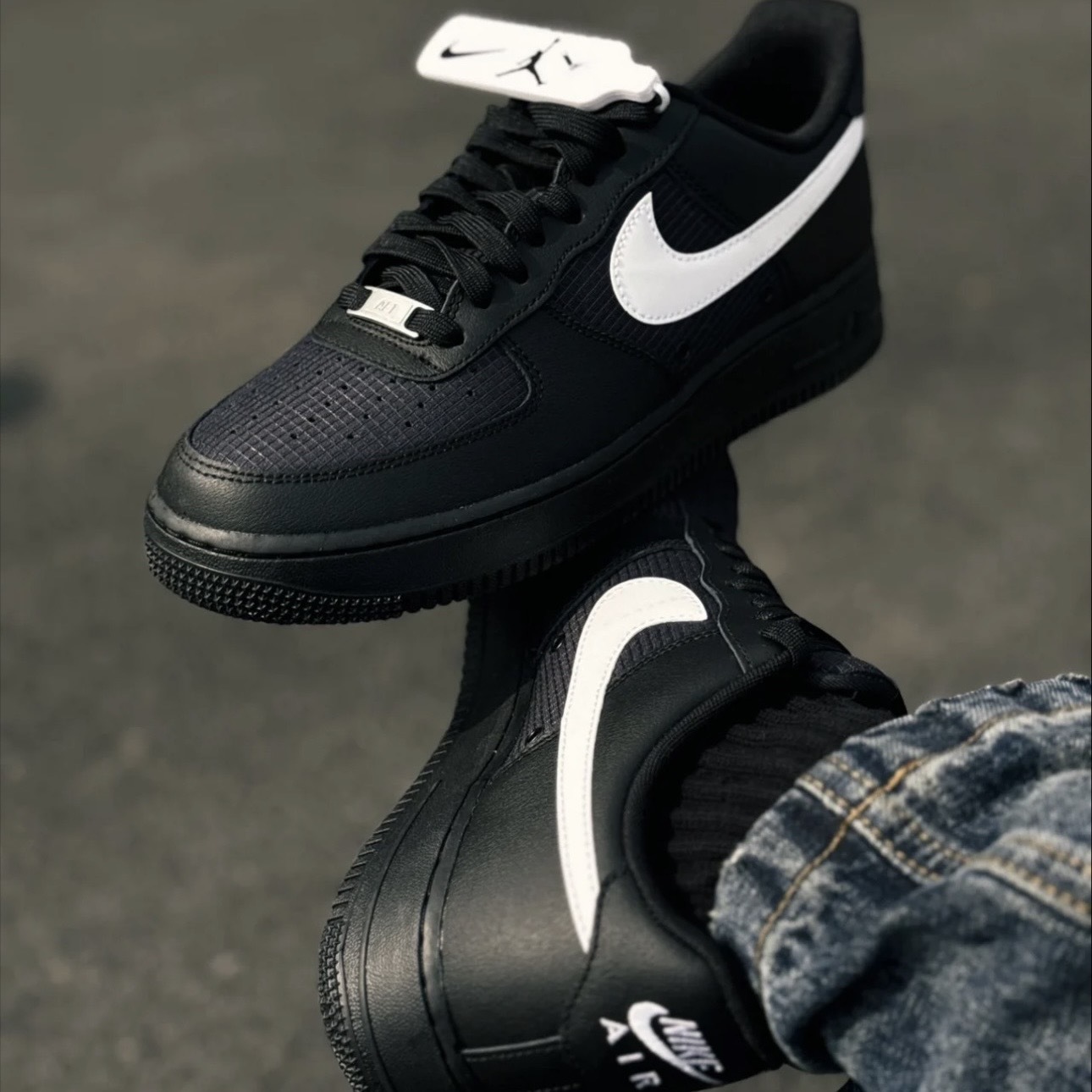 NIKE AIR FORCE 1 全黑 白勾 紋理感 空軍一號 男鞋 IR0952-001