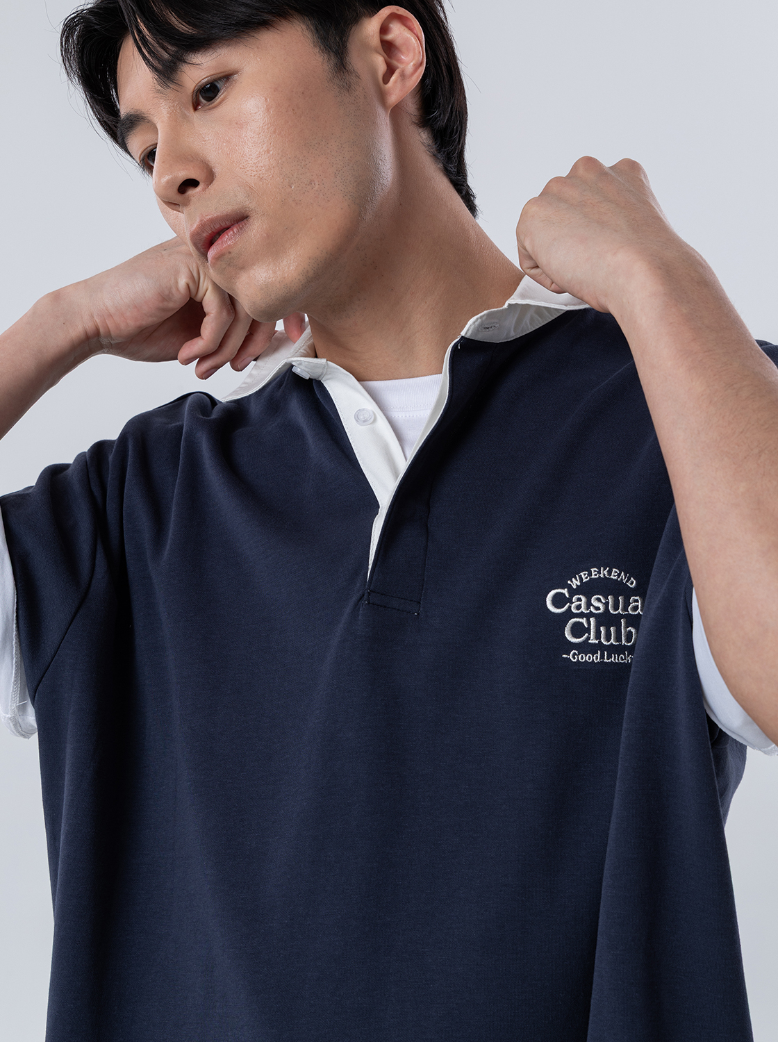 日常簡約翻領TEE