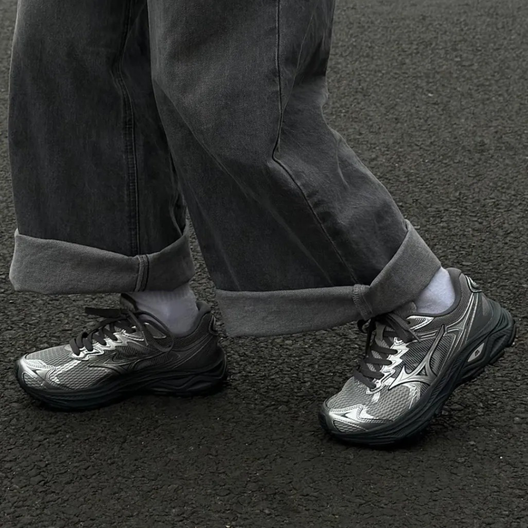 "代購" Mizuno Racer V2 Grey 復古 透氣 灰銀 男女鞋 D1GH250613