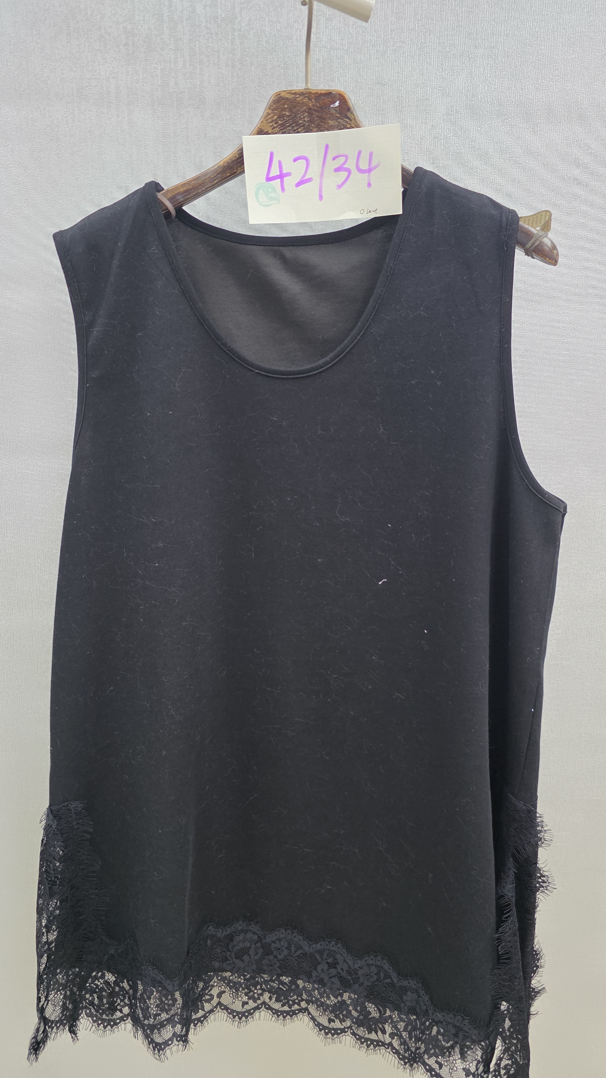 CF8106  腳喱士淨色背心 胸42 長34