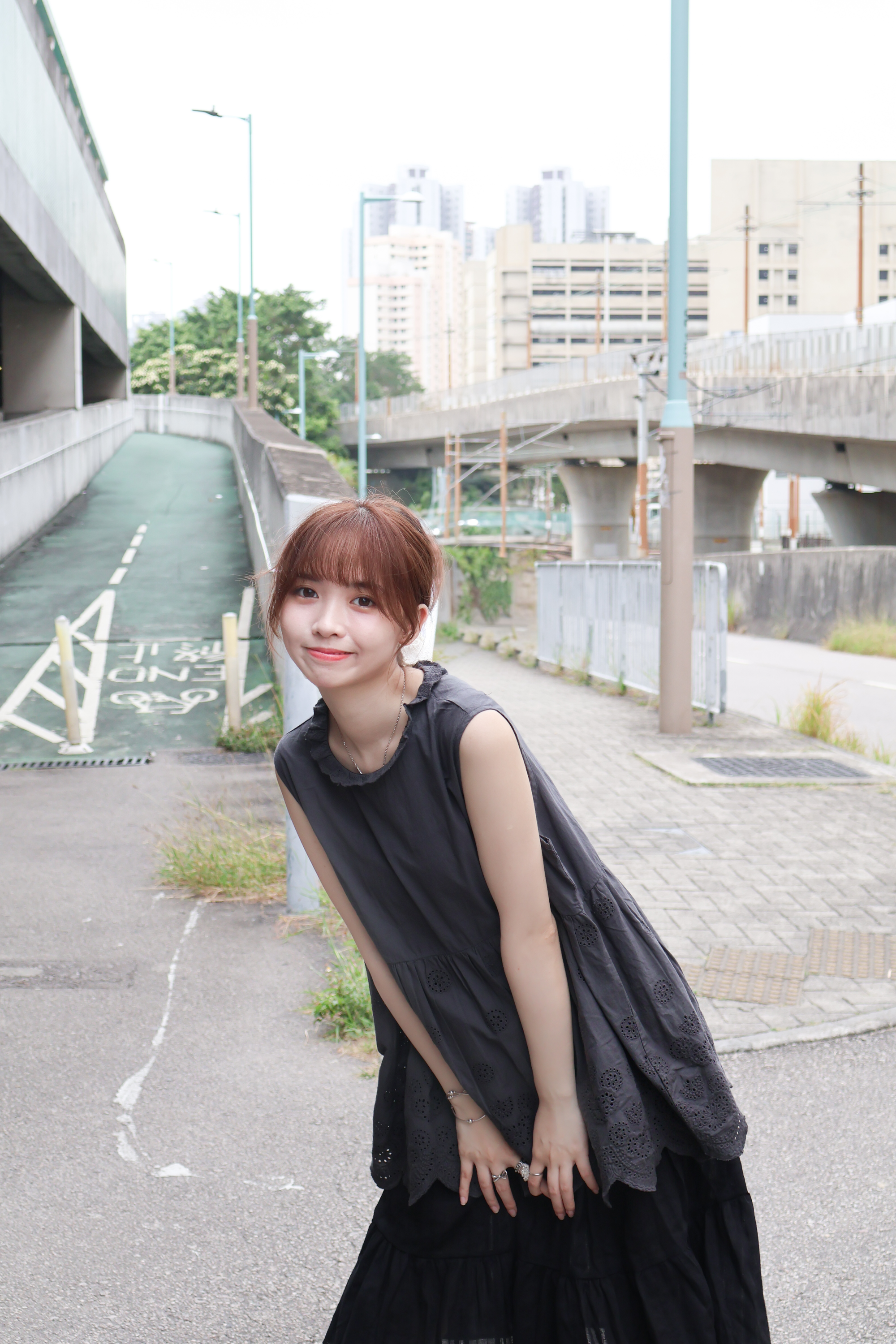 小花邊波浪通花下擺背心 · 3色入