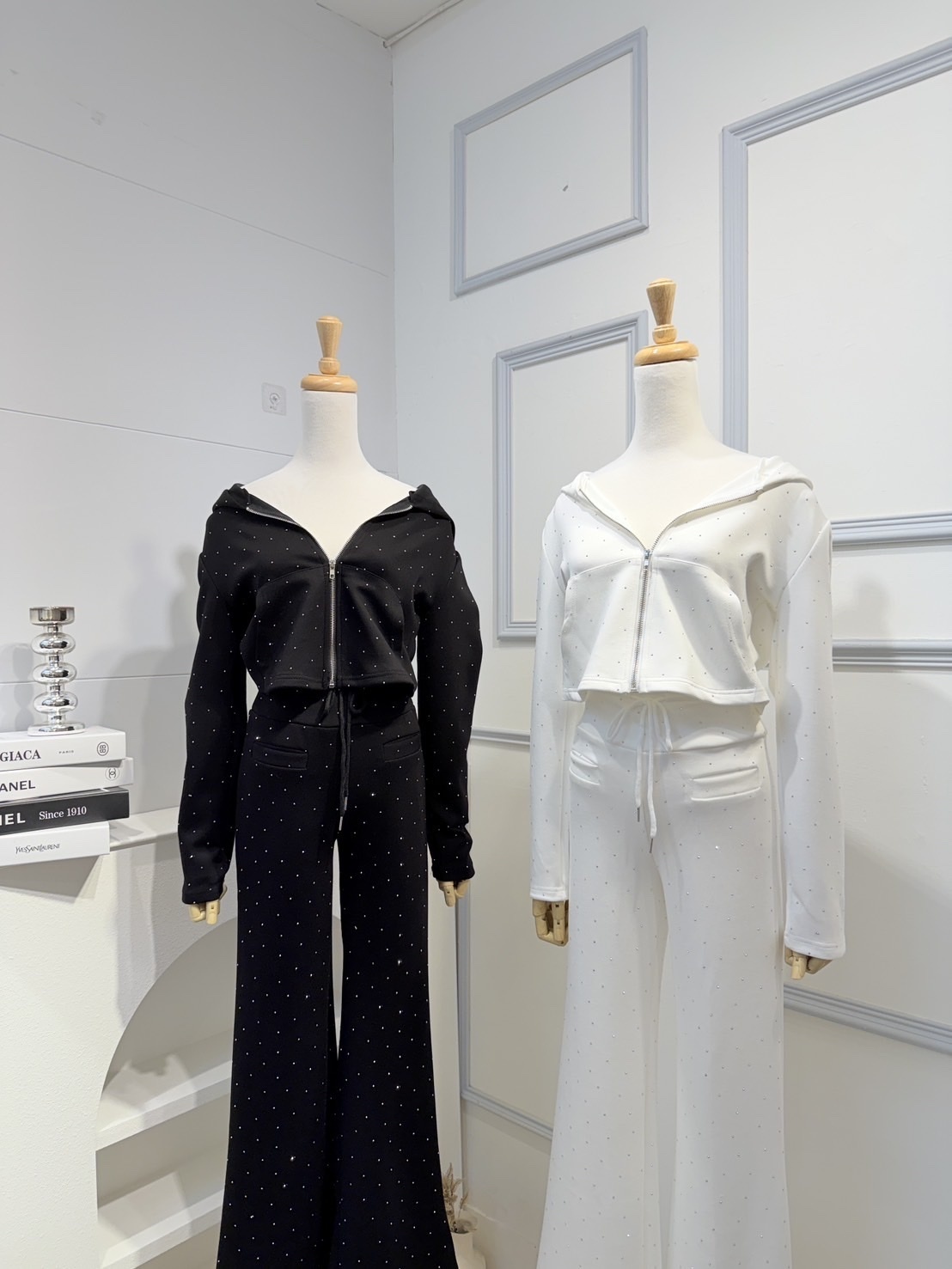 🇹🇼低調高級感｜閃鑽連帽外套＋微喇叭褲set