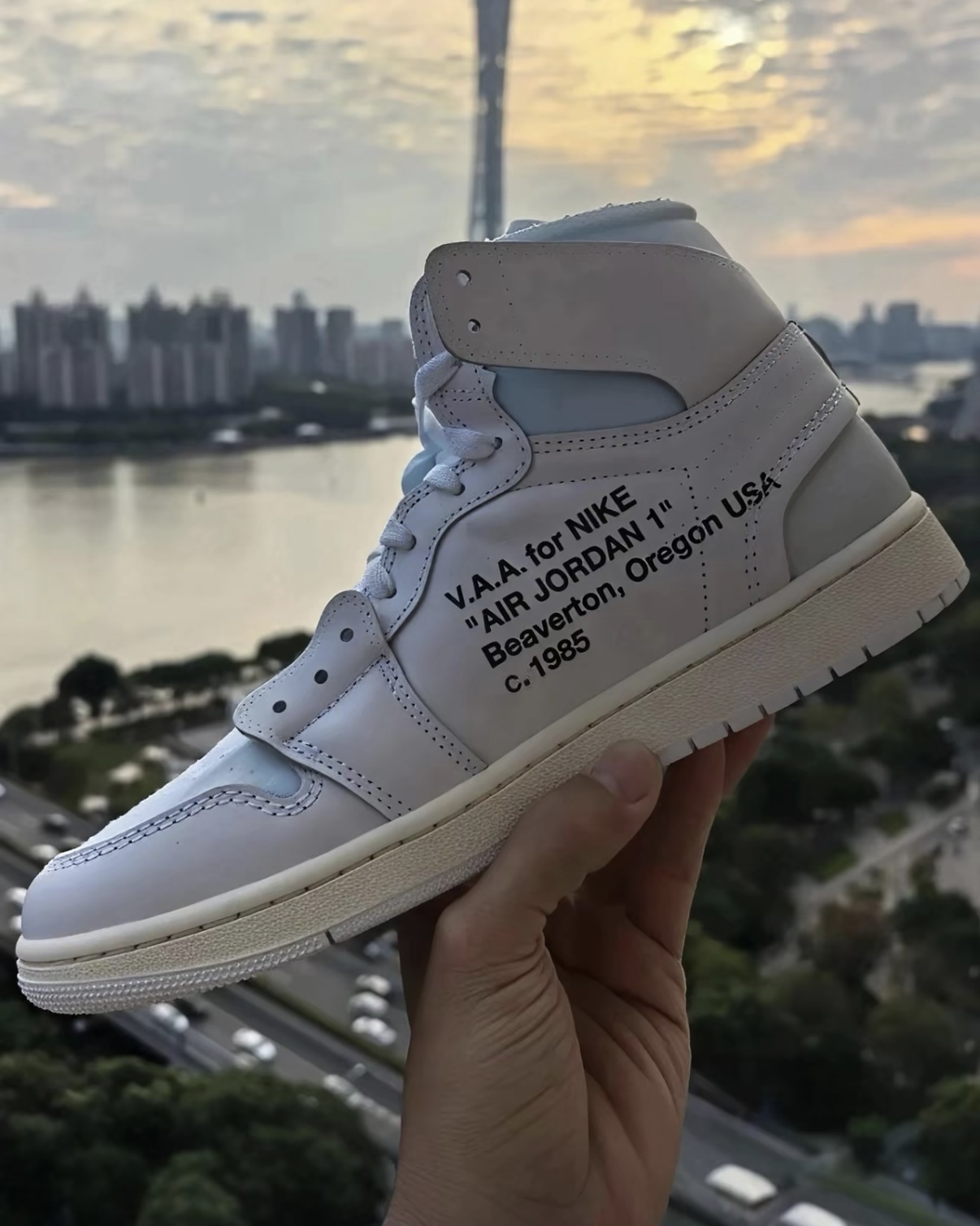 VAA x Air Jordan 1 High OG 冰川白藍聯名高筒復古籃球鞋AA3834-100