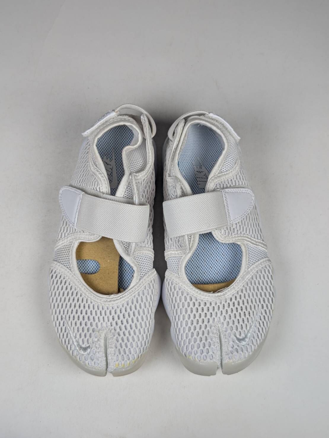 左右鞋底鞋面泛黃 848386-100/5 W NIKE AIR RIFT BR 忍者鞋 白色