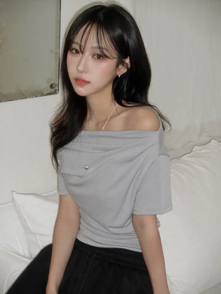 【1.4 完額外95折優惠預訂】韓國不規則皺褶短袖上衣（4色）