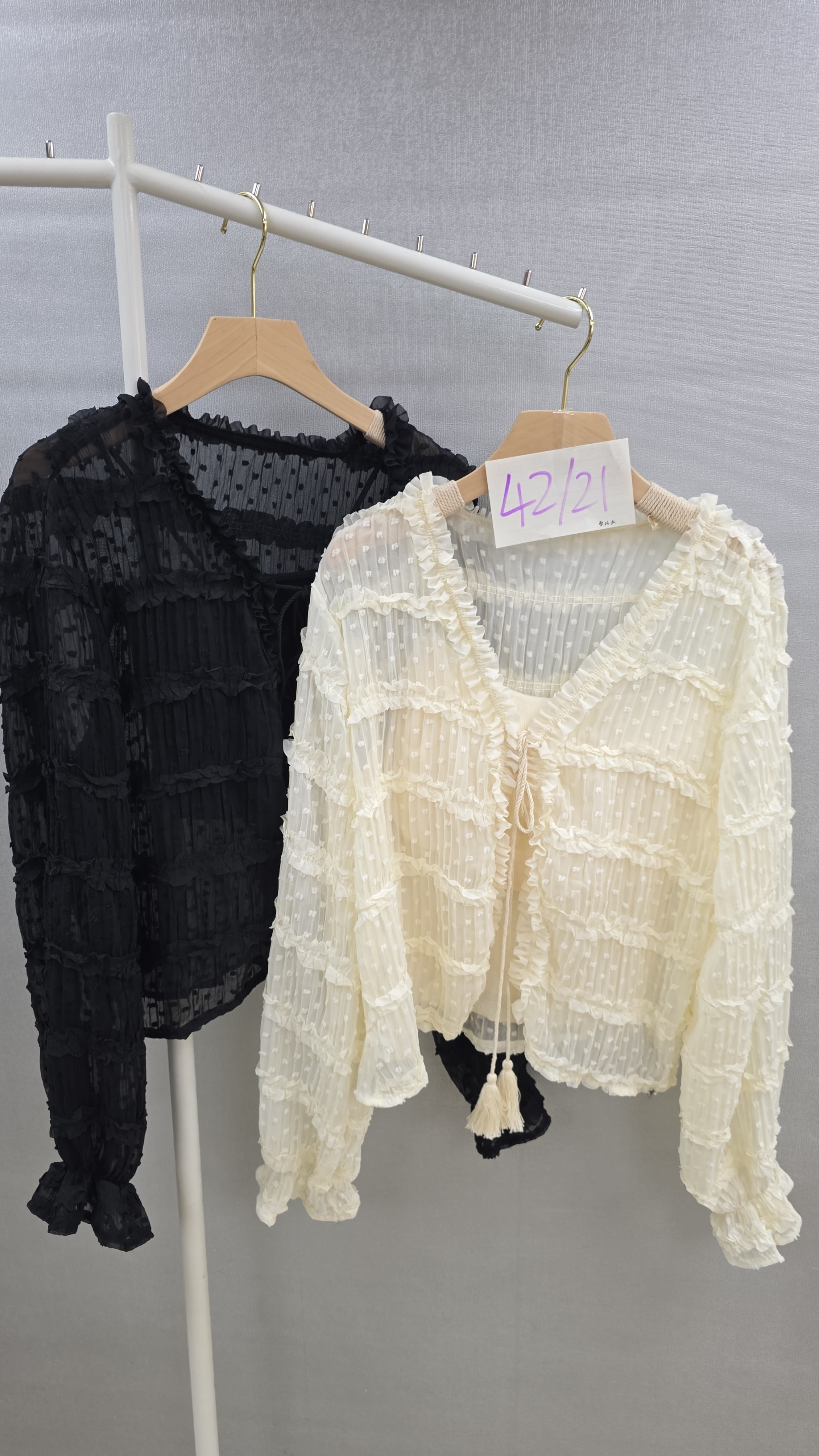 CF8111 通花綁醒繩外套 胸42 長21