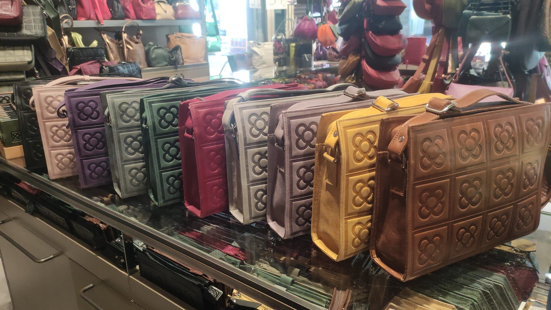 西班牙代購 Barcelona Flor de Barcelona Tile Shoulder bag（12格格）