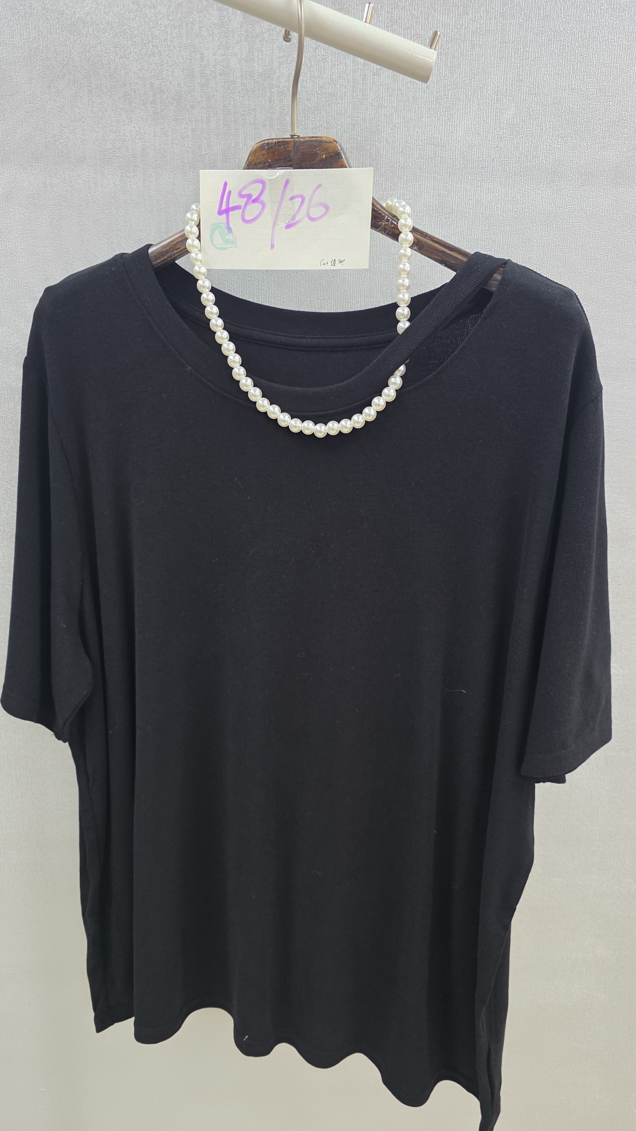 CF8114  淨色Tee配珍珠鏈 胸48 長26(限時優惠）