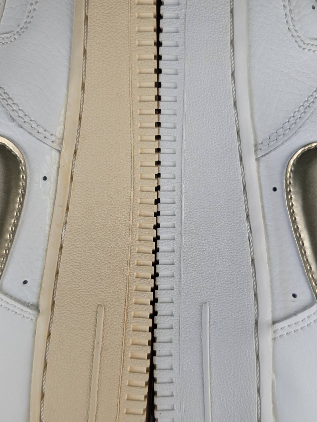 左腳中底鞋底泛黃,右腳鞋面泛黃 DH9595-001/6Y Nike Air Force 1 1s Double Up On The Pull Tabs Swooshes 雙層勾勾 米白 金 女款