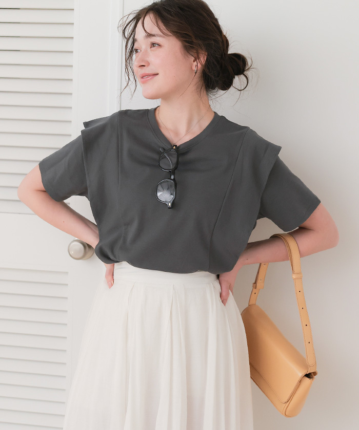 titivate 汗染み防止ラッフルスリーブ炭灰L（AFXT0330）