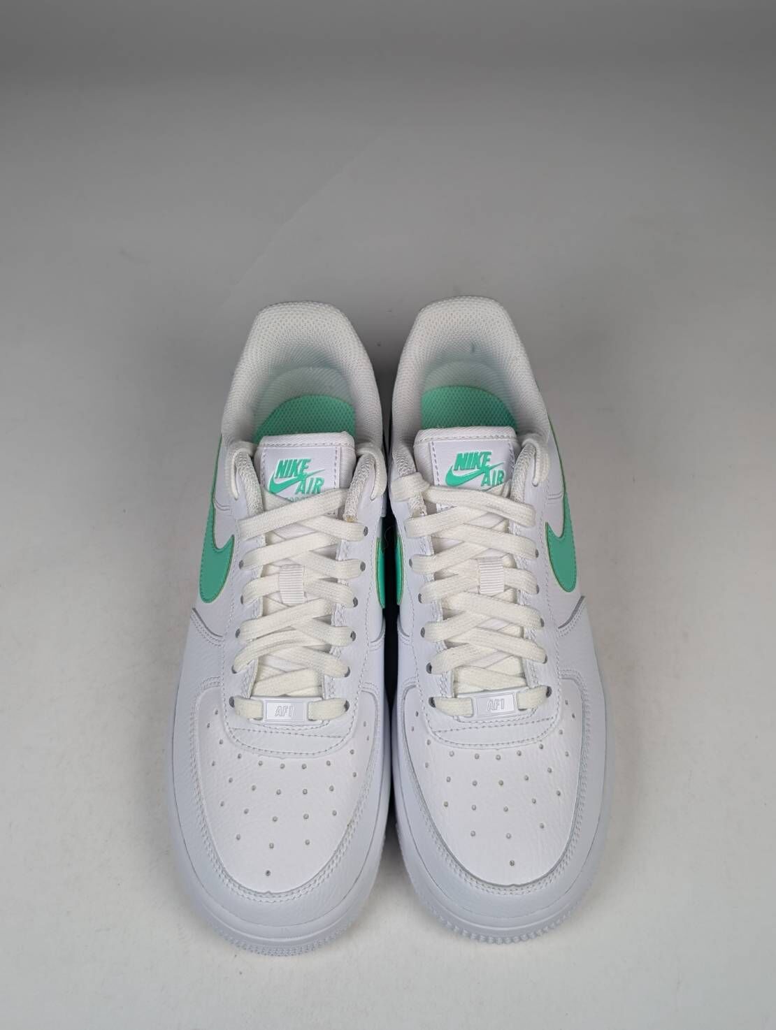 左腳外側,鞋舌泛黃 右腳鞋帶泛黃 315115-164/7.5 NIKE AIR FORCE 1 AF1 TIFFANY 薄荷綠