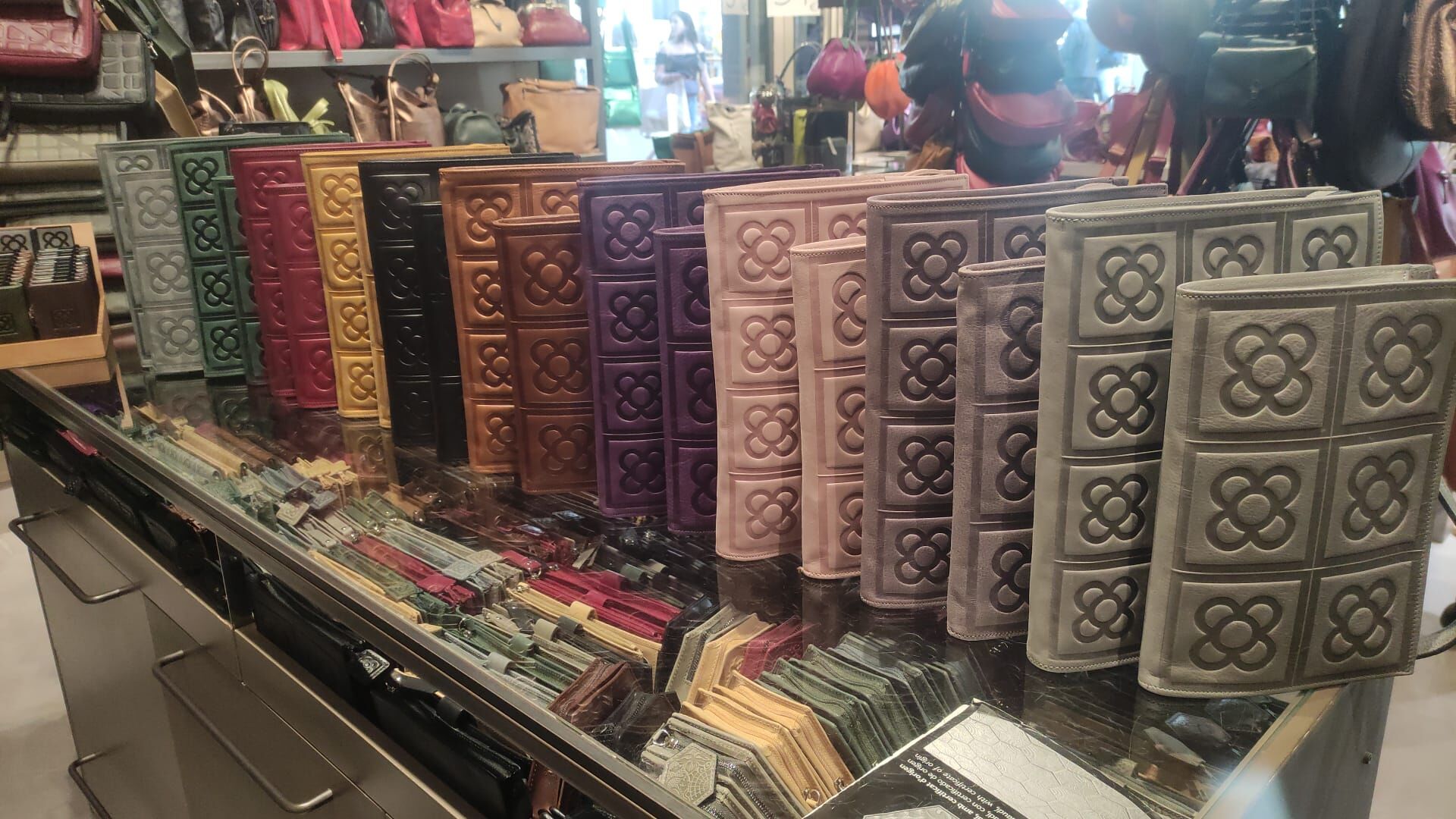 西班牙代購 Barcelona tile zipper BAG