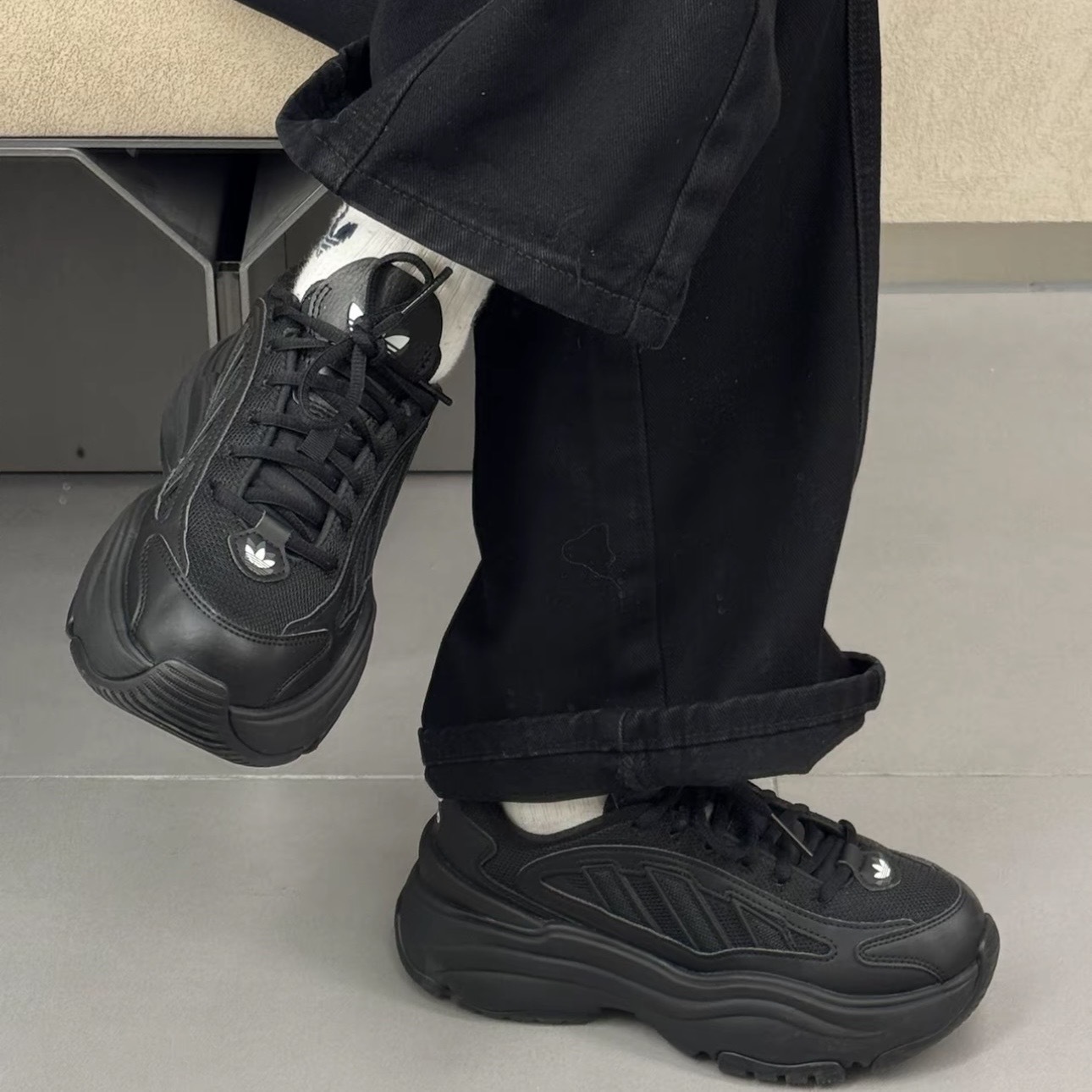 ADIDAS ORIGINALS OZGAIA 全黑 老爹鞋 厚底 增高 女鞋 JQ4110