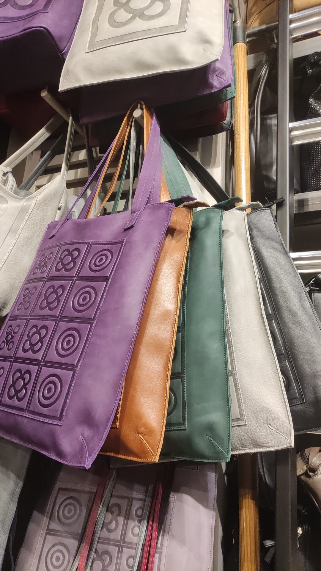 西班牙代購 Barcelona tile zipper BAG