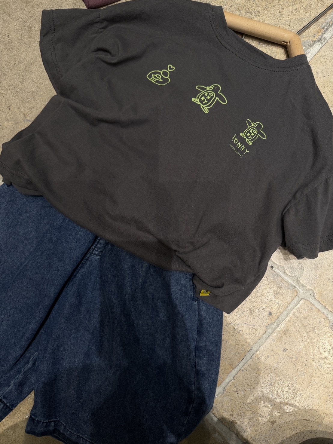 8626x30登山深灰企鵝短袖