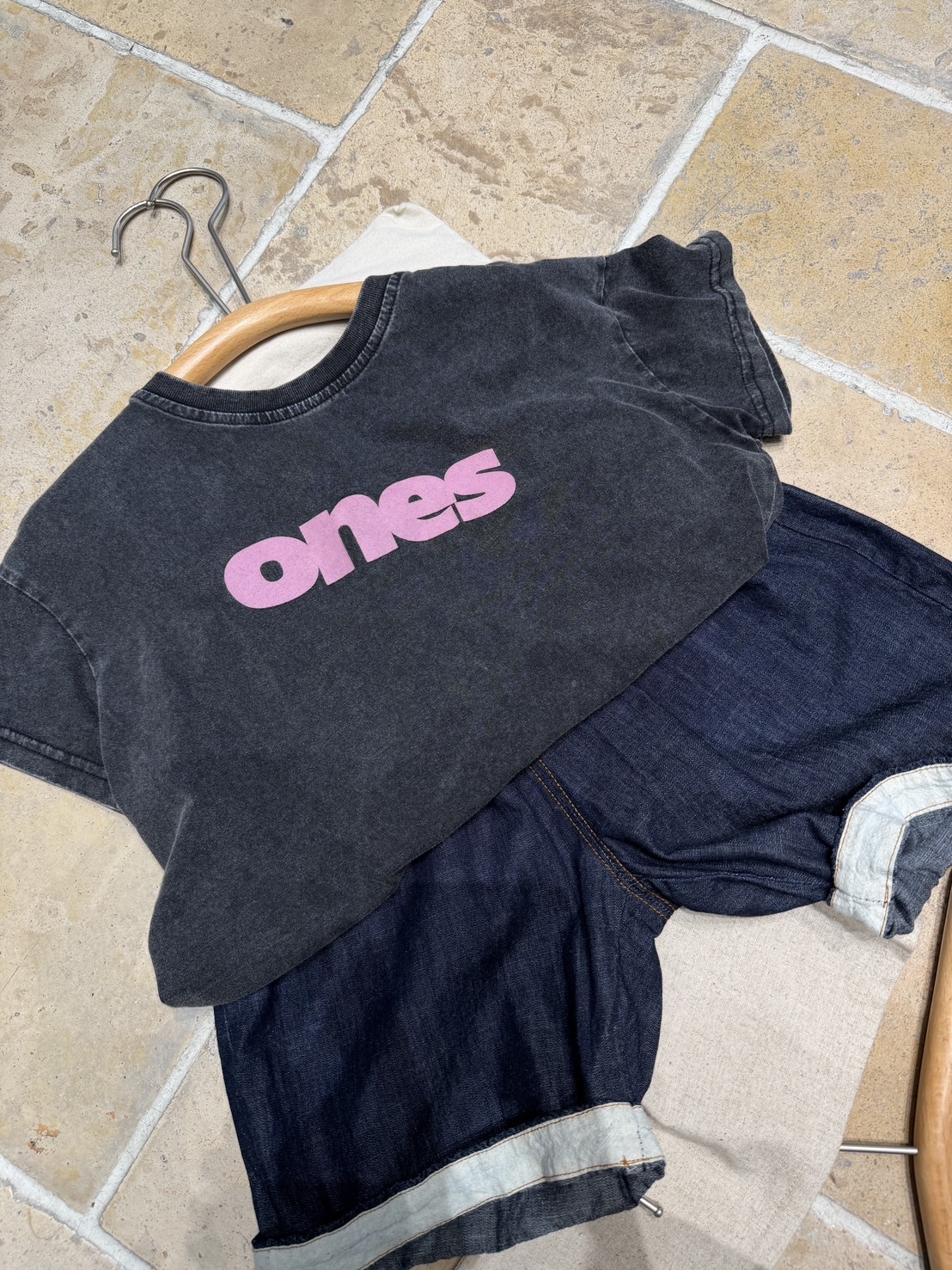 26353水洗粉字母短袖