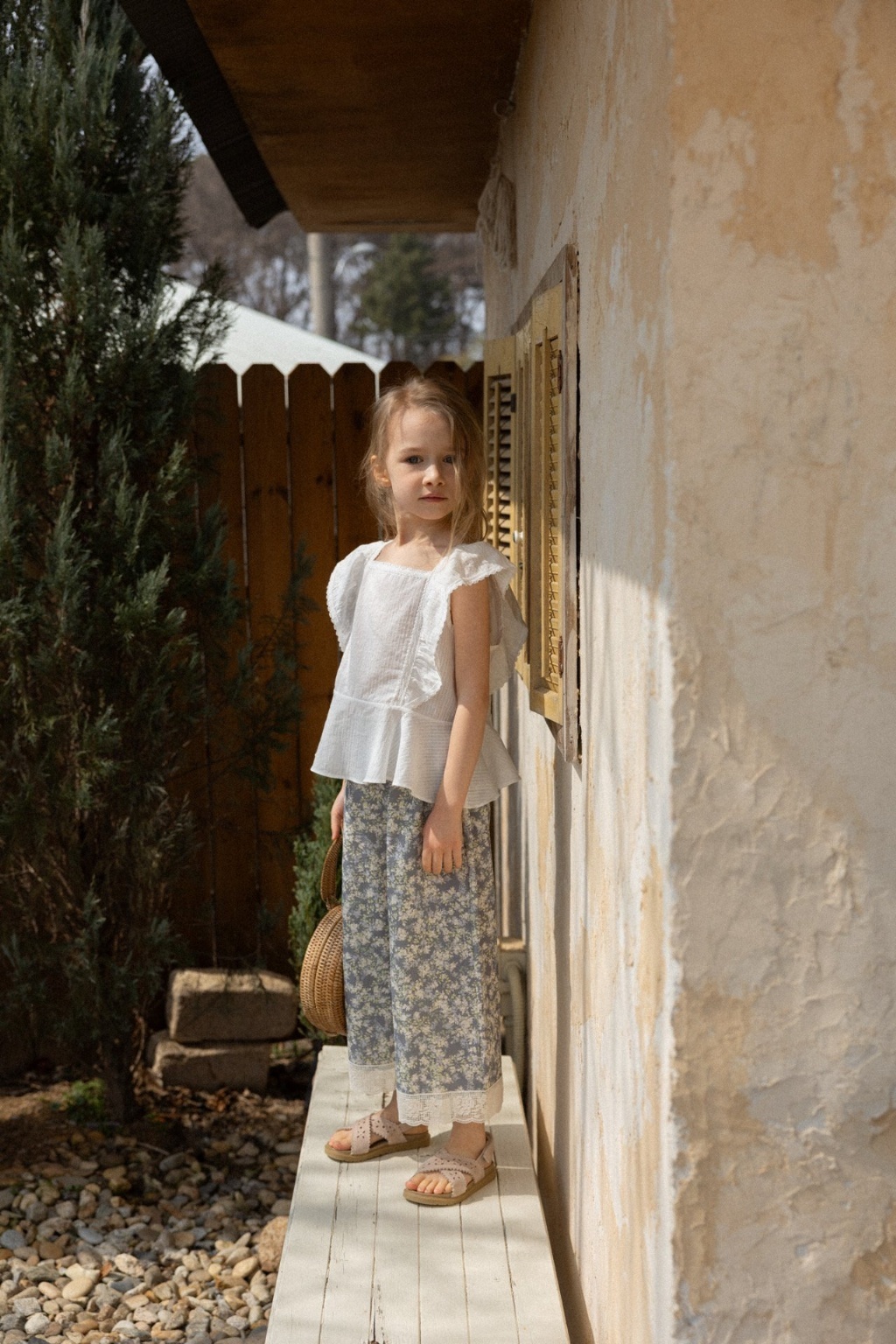 正韓夏Perrobebe 夏日花朵拼接蕾絲長褲