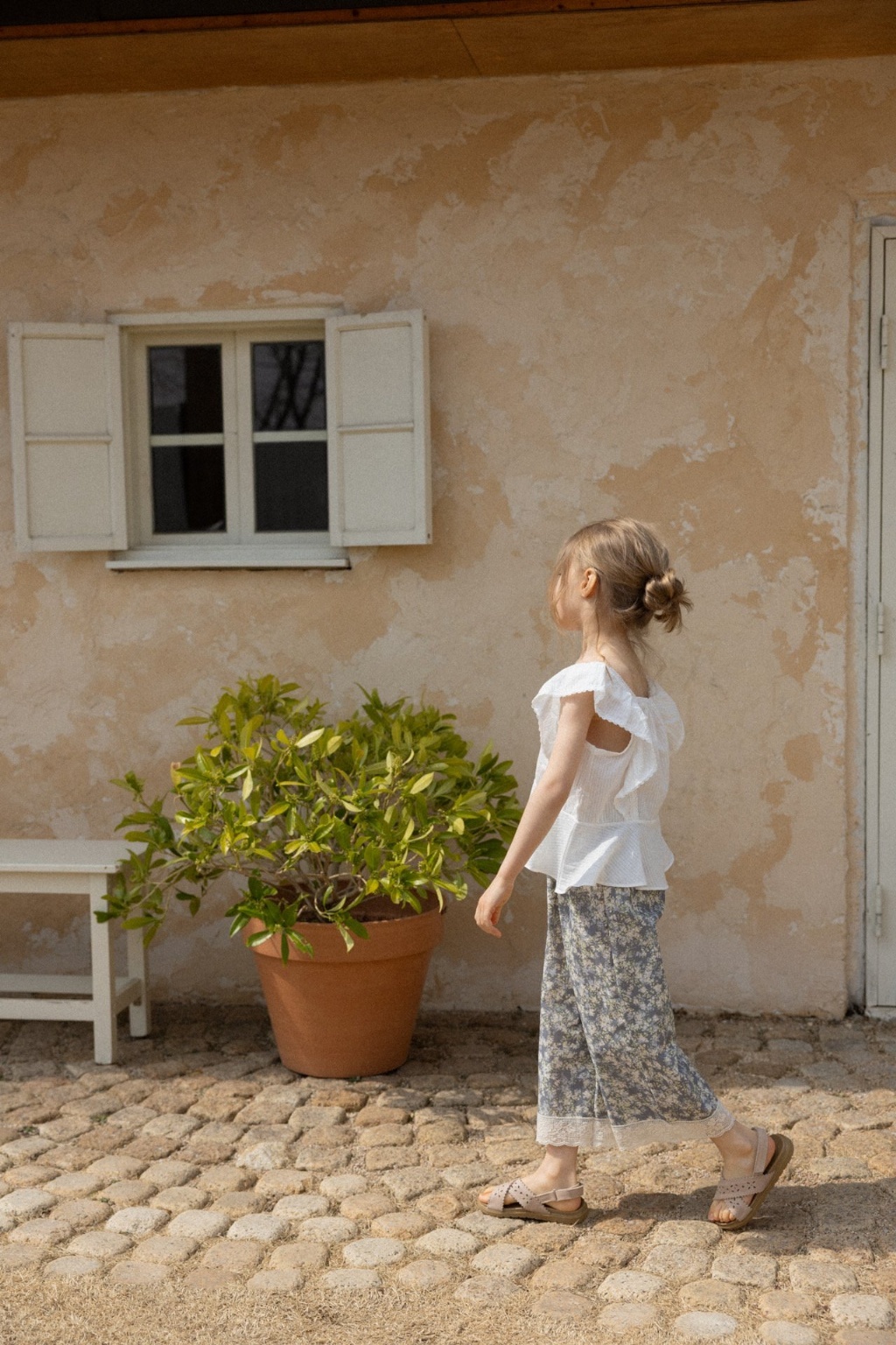 正韓夏Perrobebe 夏日花朵拼接蕾絲長褲