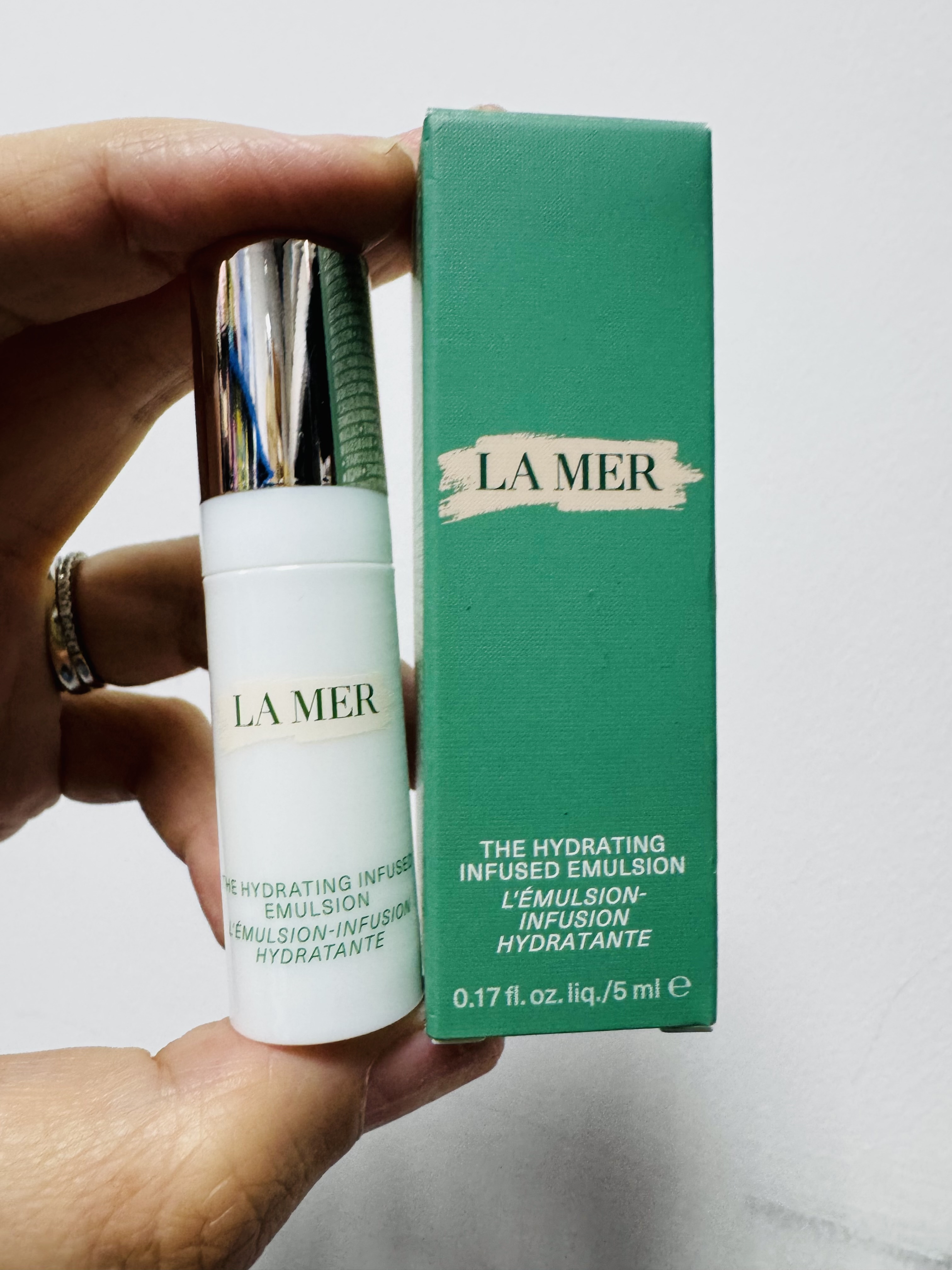 La Mer 水潤保濕乳液 THE HYDRATING INFUSED EMULSION 精萃乳 5ml ＄98/2枝