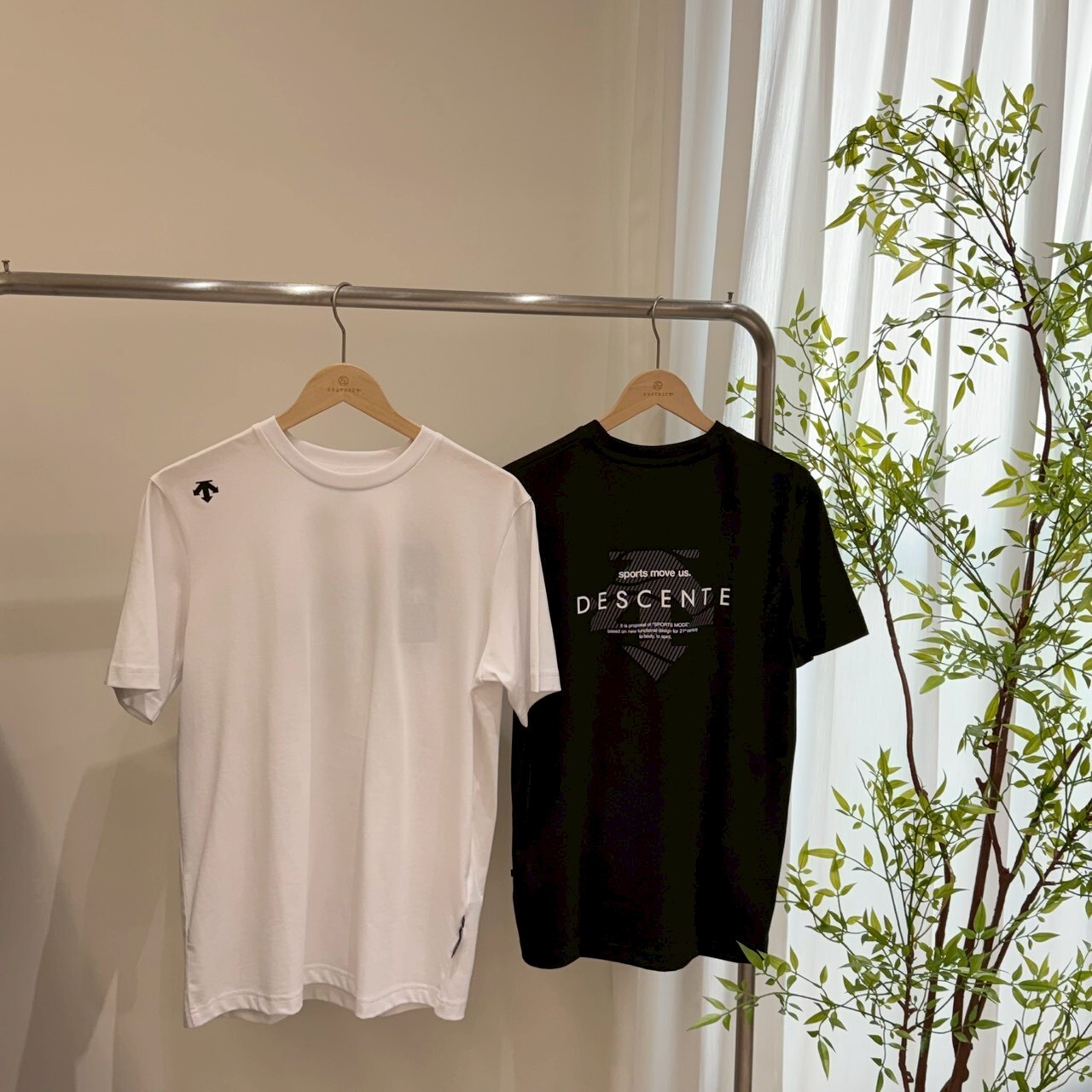 Descente 迪桑特 圖騰 Logo 短袖 SR123UTS16