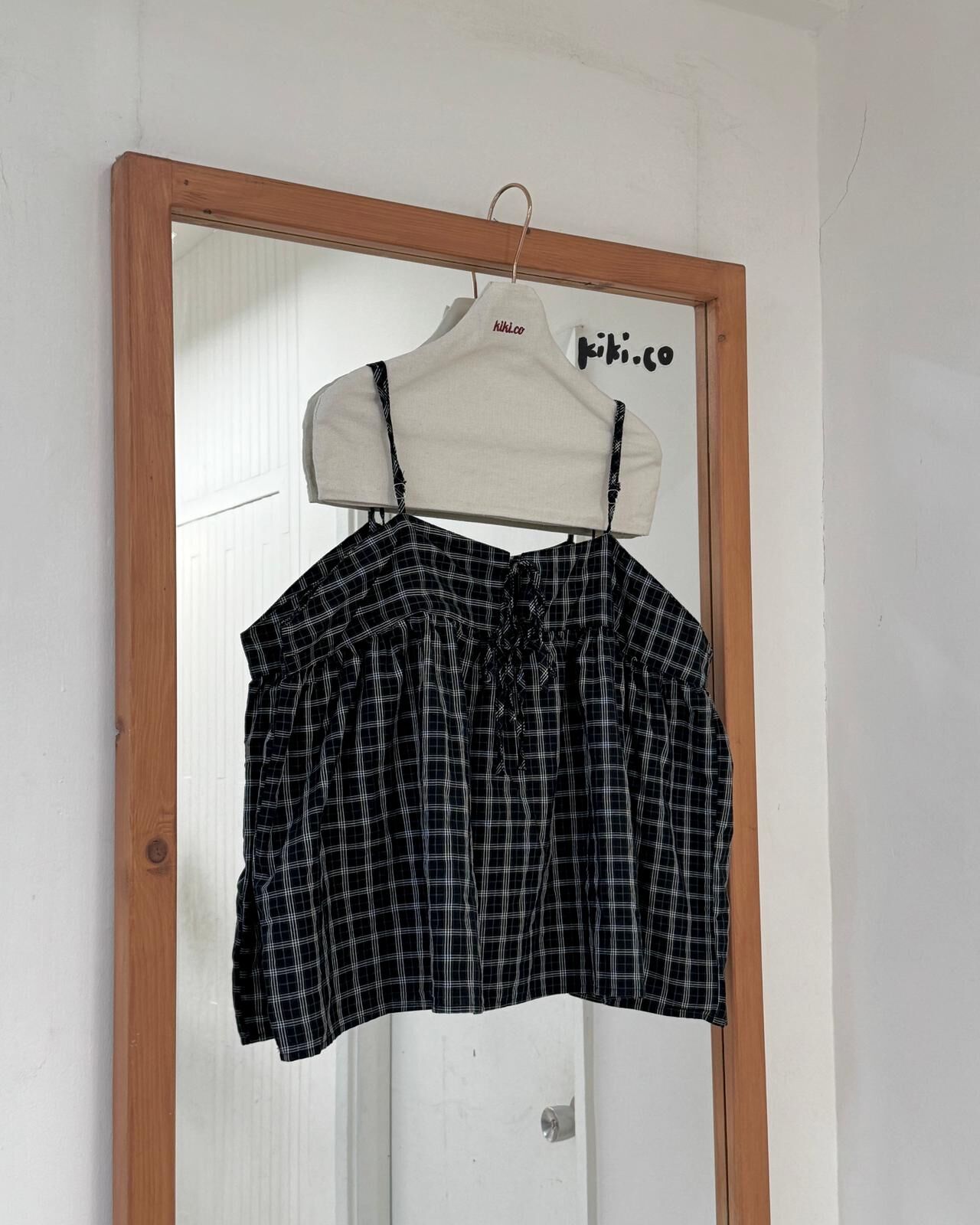 平領綁結格紋吊帶背心外搭