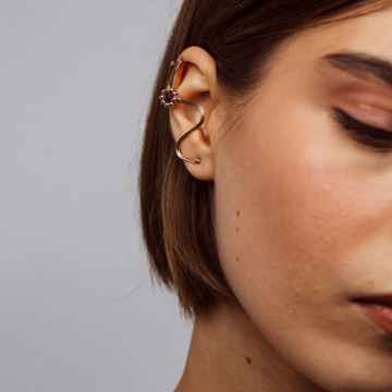 1YA0326-465 [YAY PARIS] Daisy Ruby Earring Laminated Gold #360dbdai130 (EU)