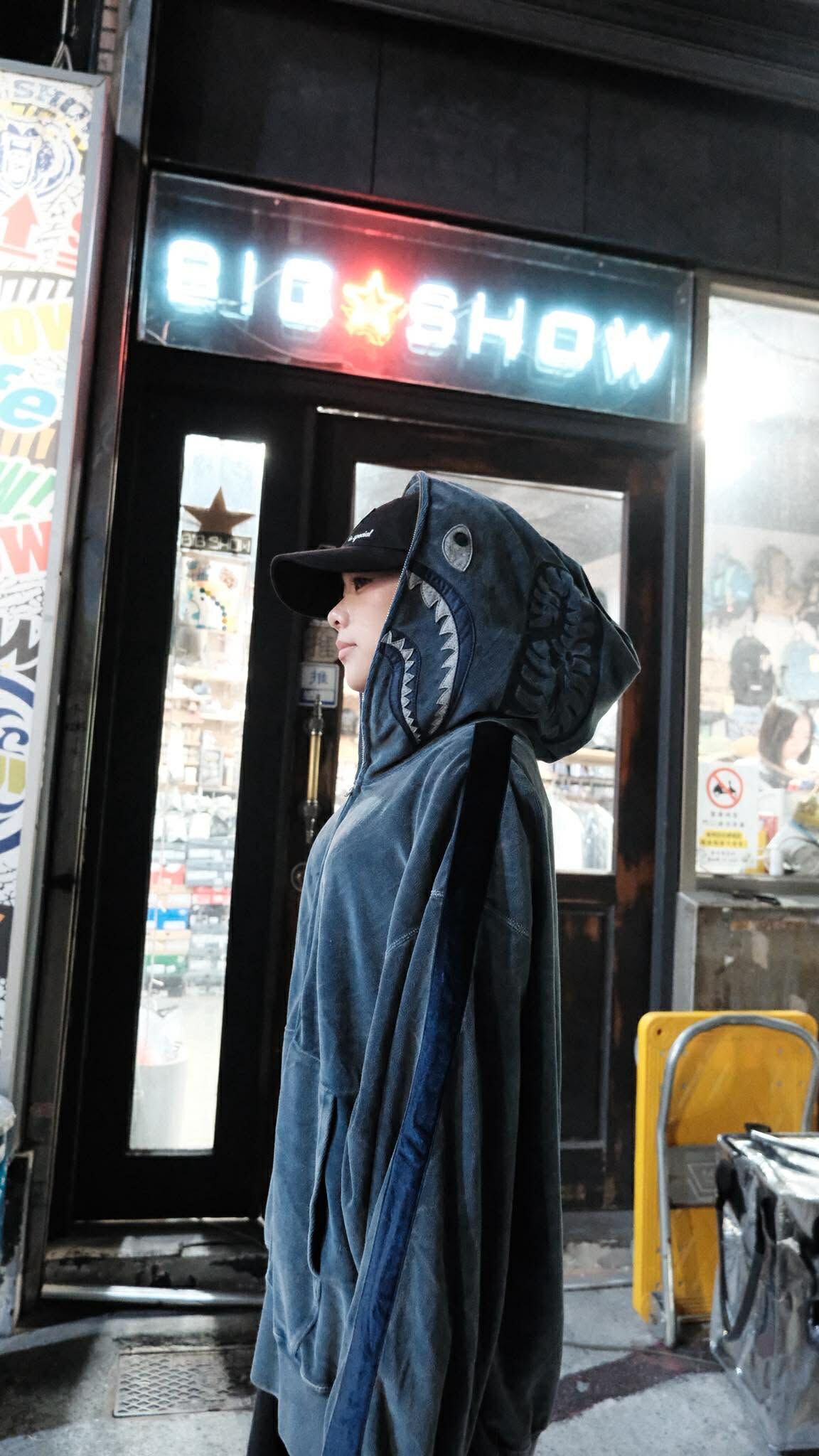 BAPE SNOW WASH SHARK RELAXED FIT FULL ZIP HOODIE 天鵝絨材質 鯊魚外套 1L80-115-004