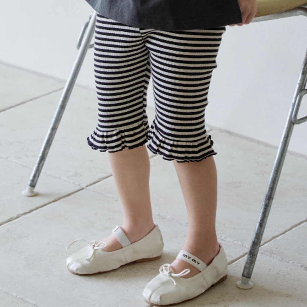 90-140 ANN 荷葉5分貼腿褲 2色