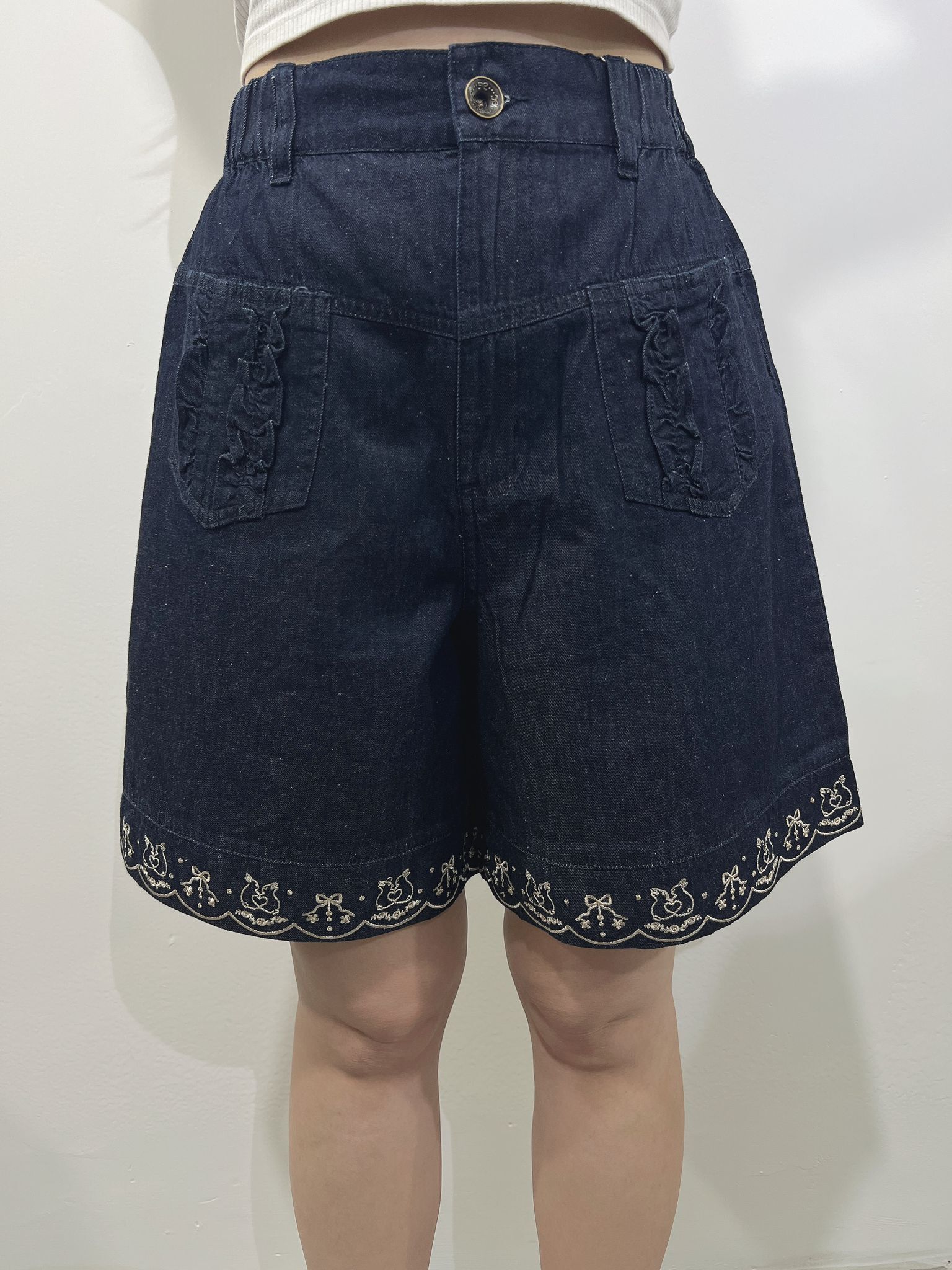 🍄 Dream 🍄 波浪繡花腳短褲