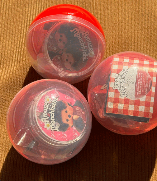 AMUSE x Monchhichi 扭蛋補妝組 蒙奇奇扭蛋