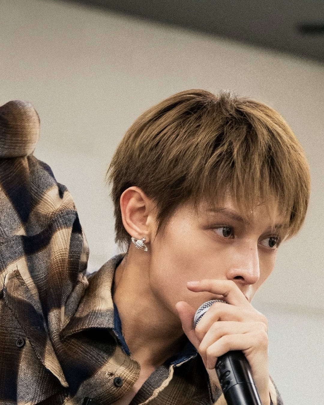 CORTIS 趙雨凡同款 Vivienne Westwood Mini Bas Relief Earrings 耳釘 銀色 西太后 水晶