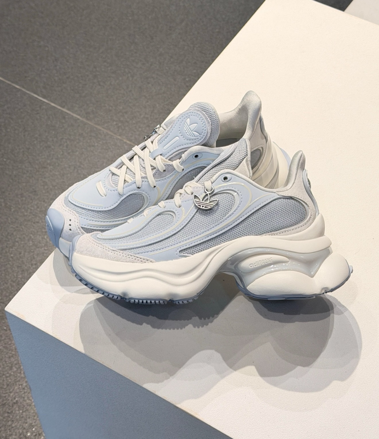 ADIDAS Originals OZVENUZ ODS TN Baby Blue 天空藍 KJ3975