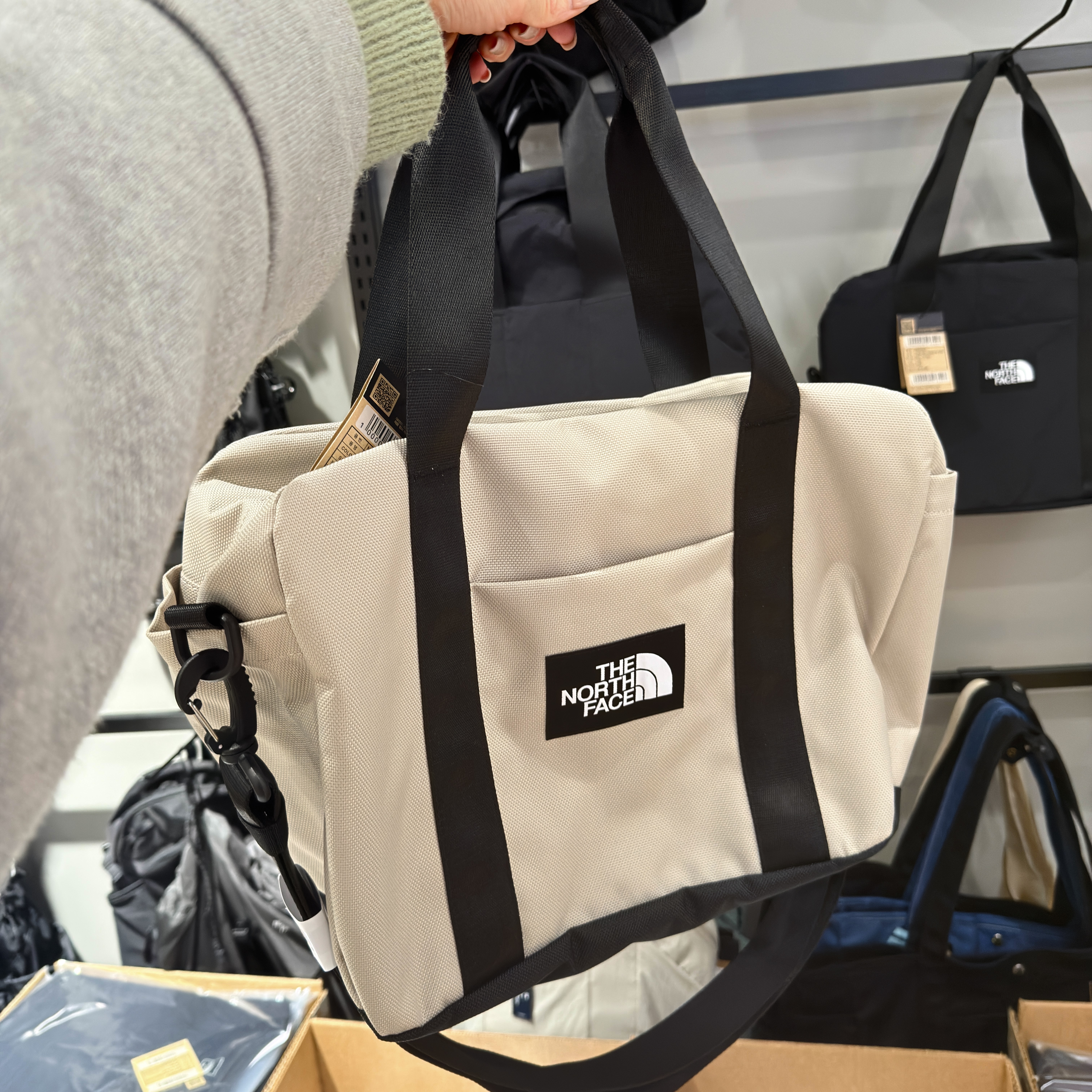 【韓國🇰🇷限時連線 收單至4/2 中午12:00準時收單 ✈️ 】The North Face 北臉 貼布box 行李袋 附背帶 NN2PS06