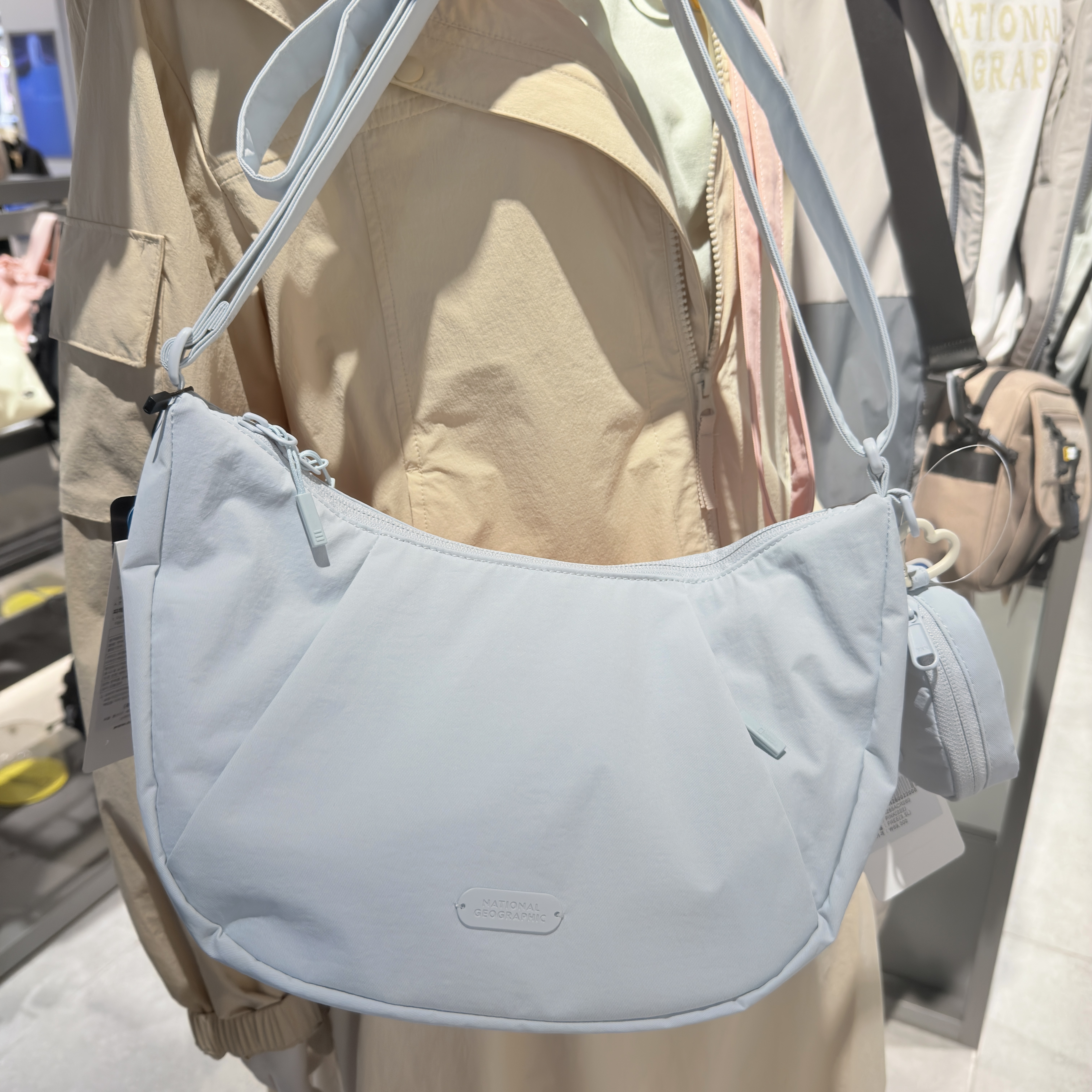 【韓國🇰🇷限時連線 收單至4/2 中午12:00準時收單 ✈️ 】NATIONAL GEOGRAPHIC 國家地理  尼龍半月包 側背包 附迷你收納包 N265ACR260