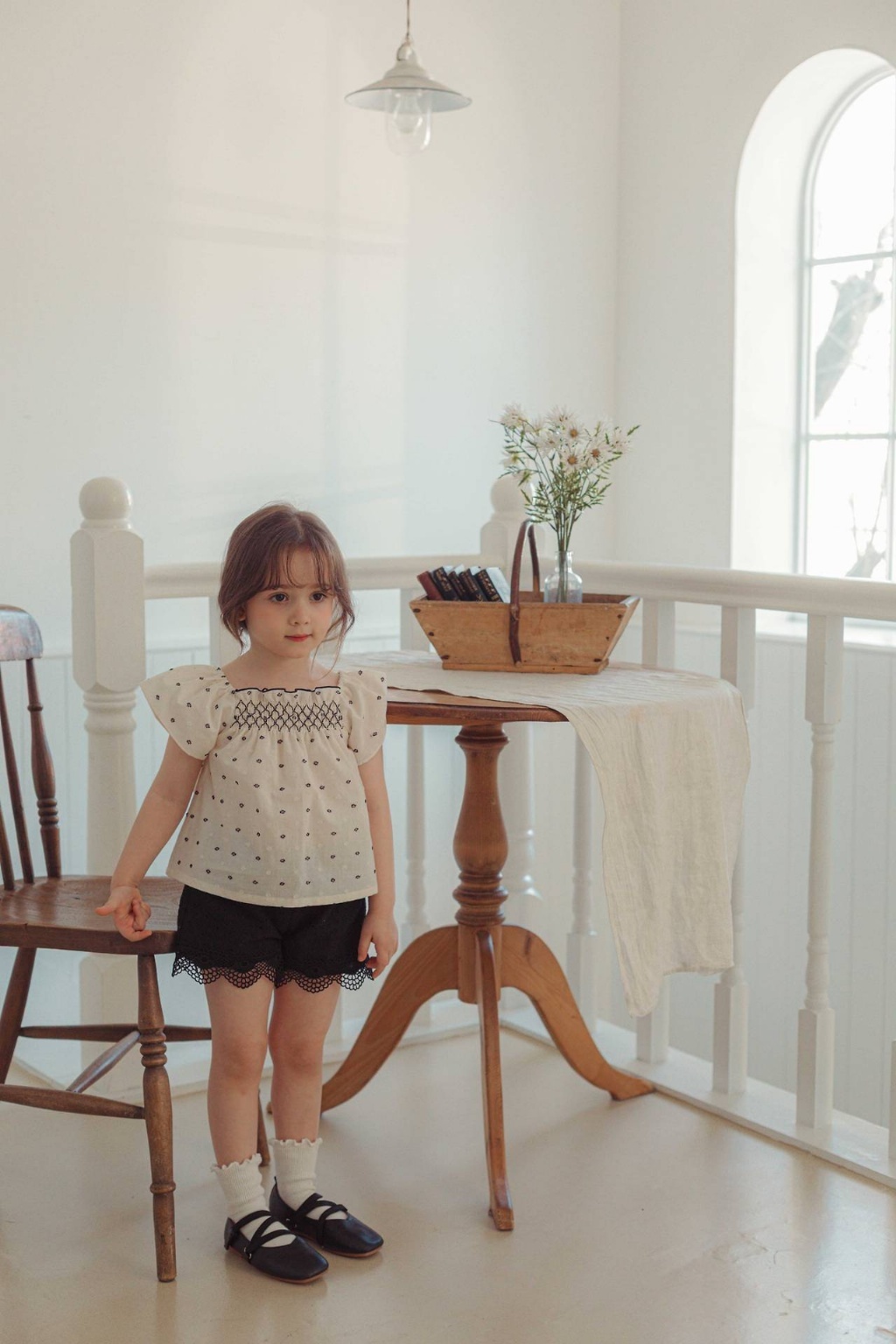 正韓夏cocoribbon 三色氣質雕花短褲