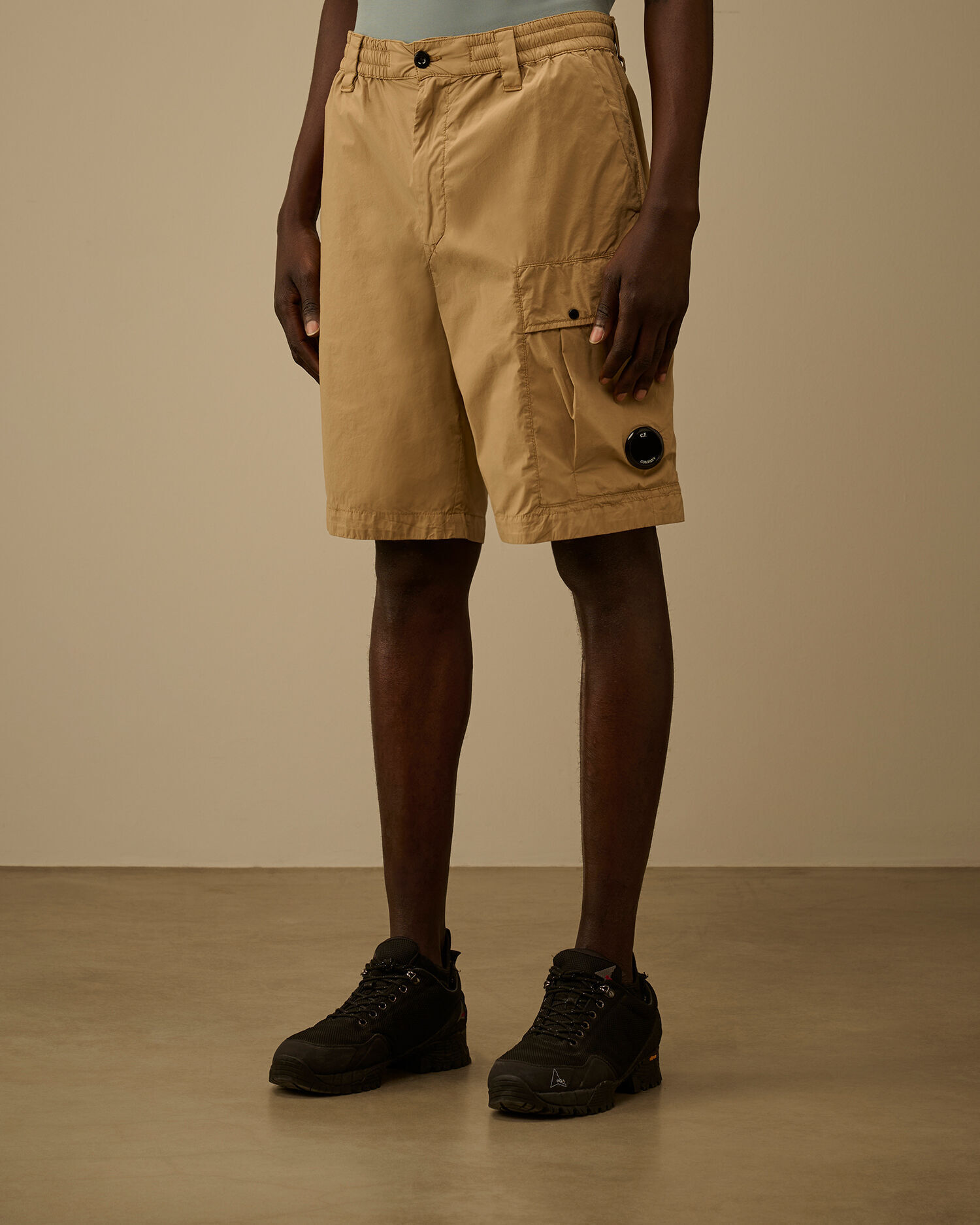 C.P. Company - 50 Fili Stretch Loose Lens Cargo Shorts - 20CMBE256A006439G