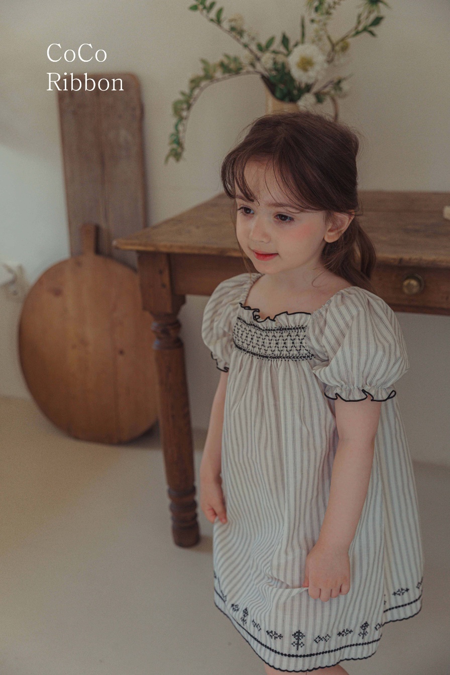 正韓夏cocoribbon 民俗刺繡洋裝