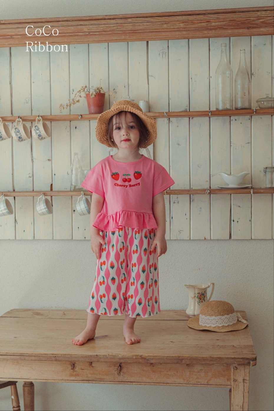 正韓夏cocoribbon 兩色草莓櫻桃上衣