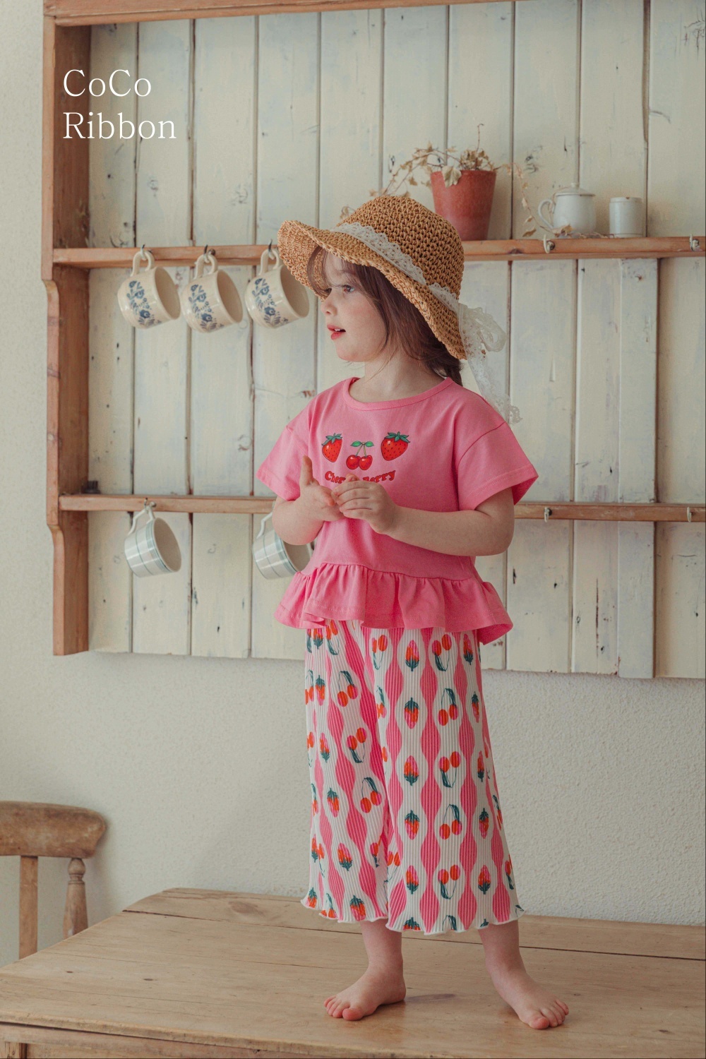 正韓夏cocoribbon 兩色草莓櫻桃上衣