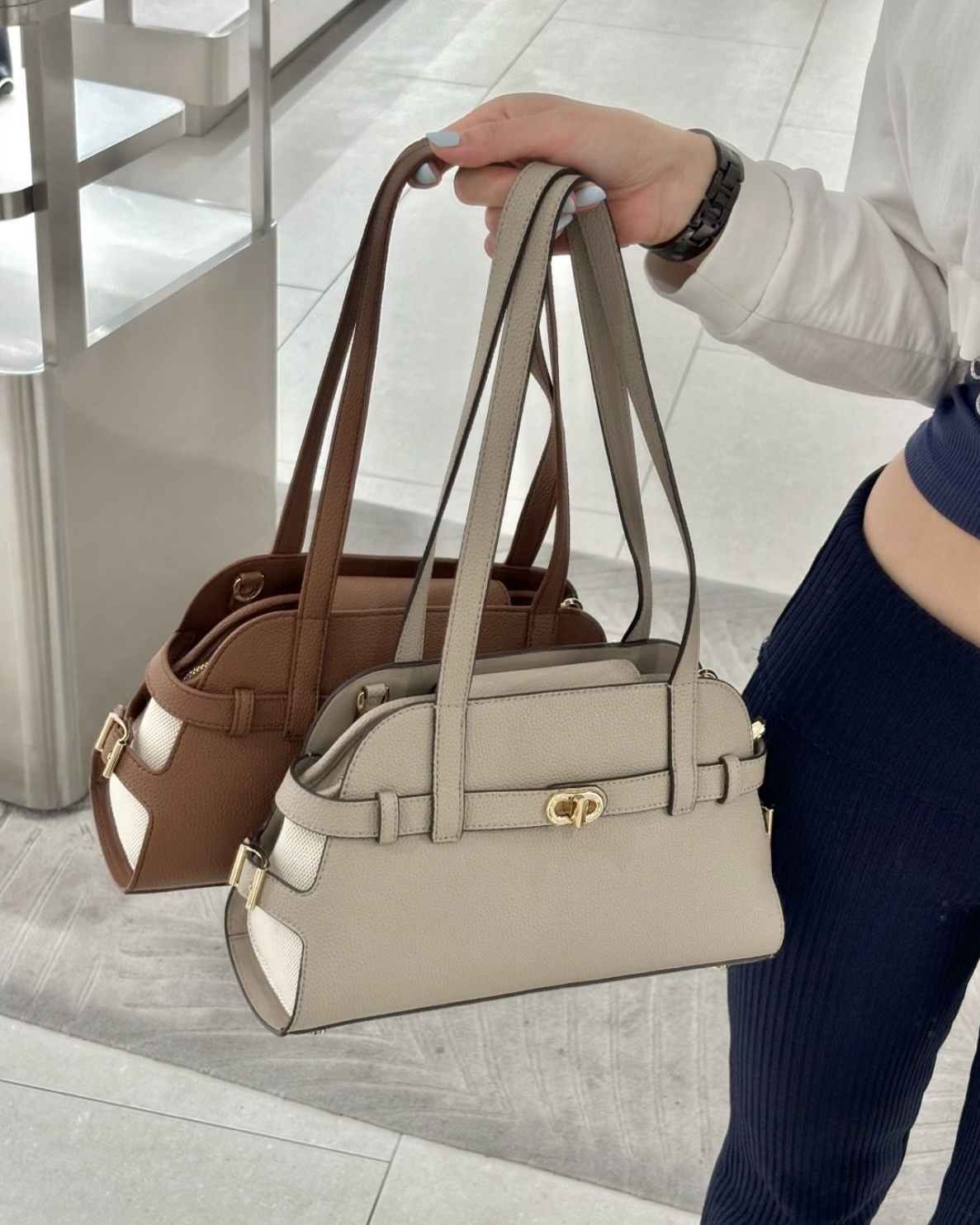 CHARLES & KEITH 小CK 26夏季復古托特包 皮革 肩背包 腋下包 斜背包 巧克力色 灰褐色