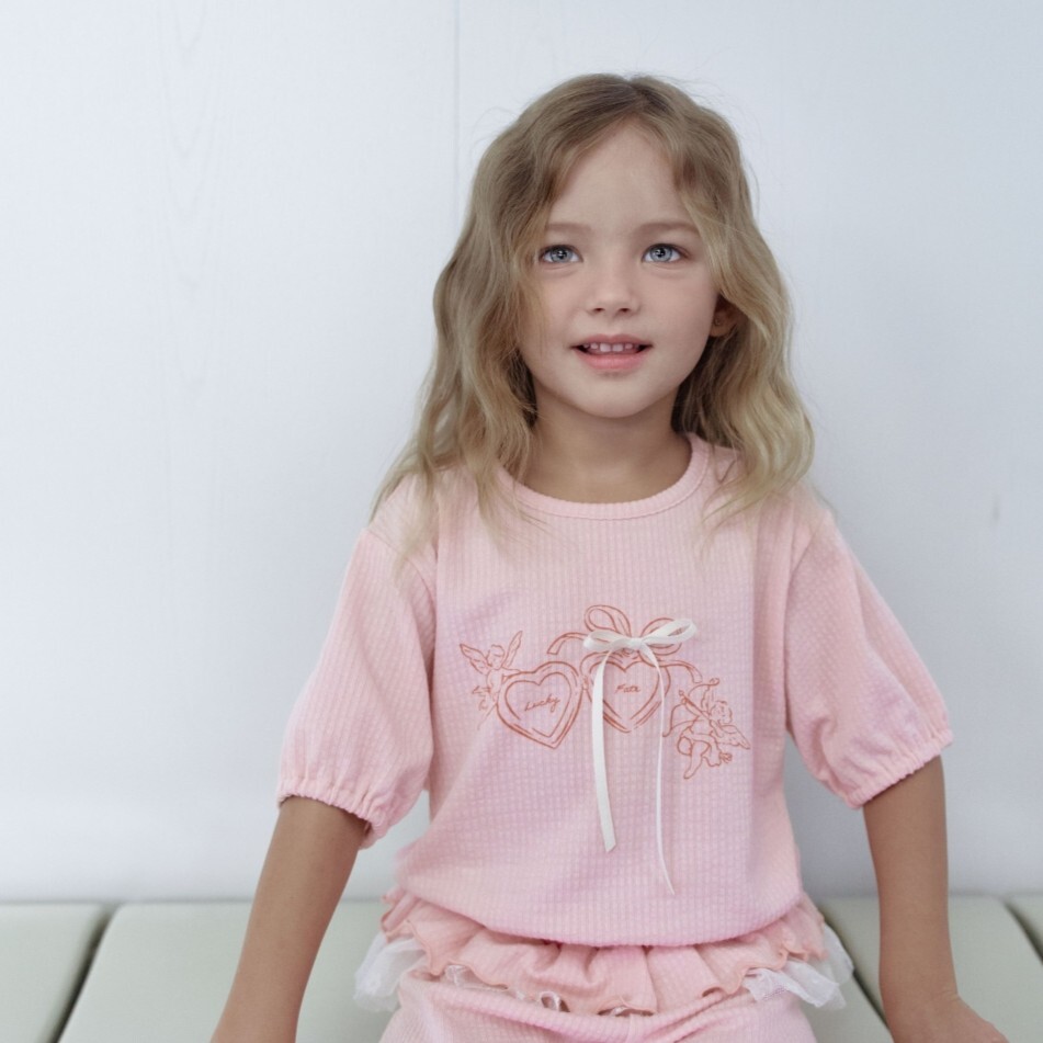 90-130 ANN 愛心緞帶荷葉裙褲套裝