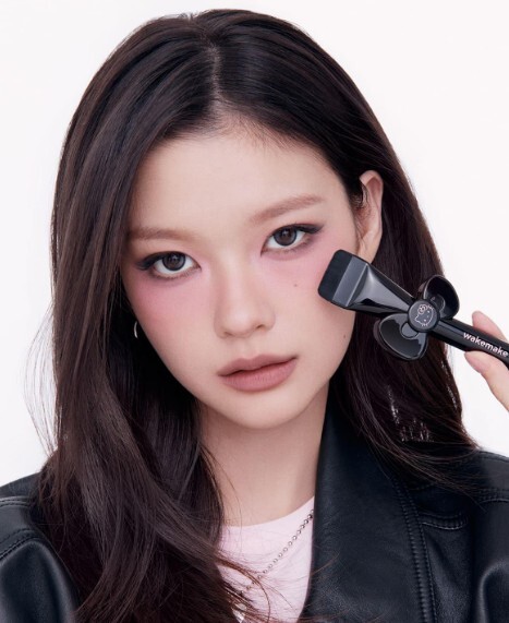 Hello Kitty x Wakemake 一字型粉底刷