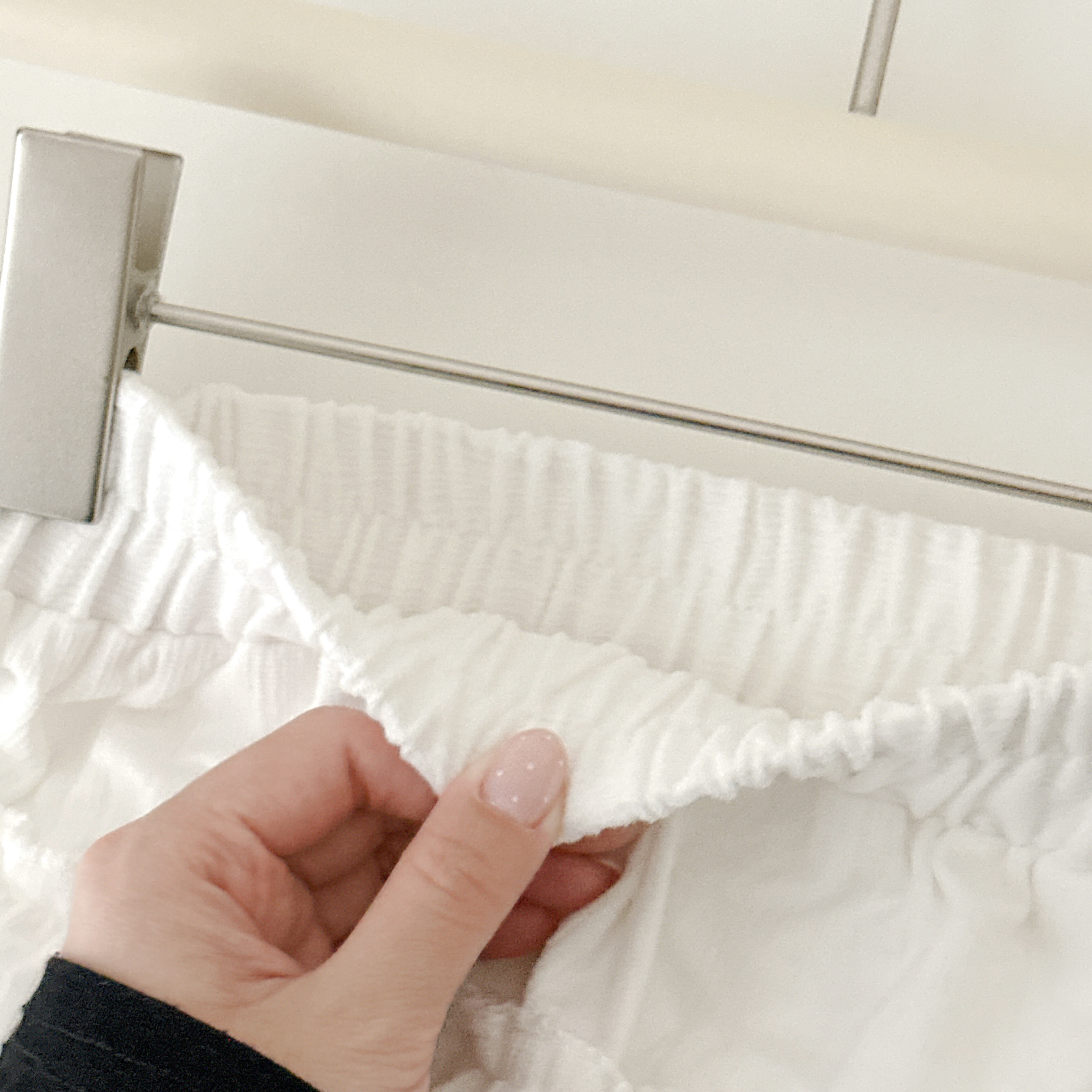 現貨🚚百搭白奶油短版蛋糕裙💕