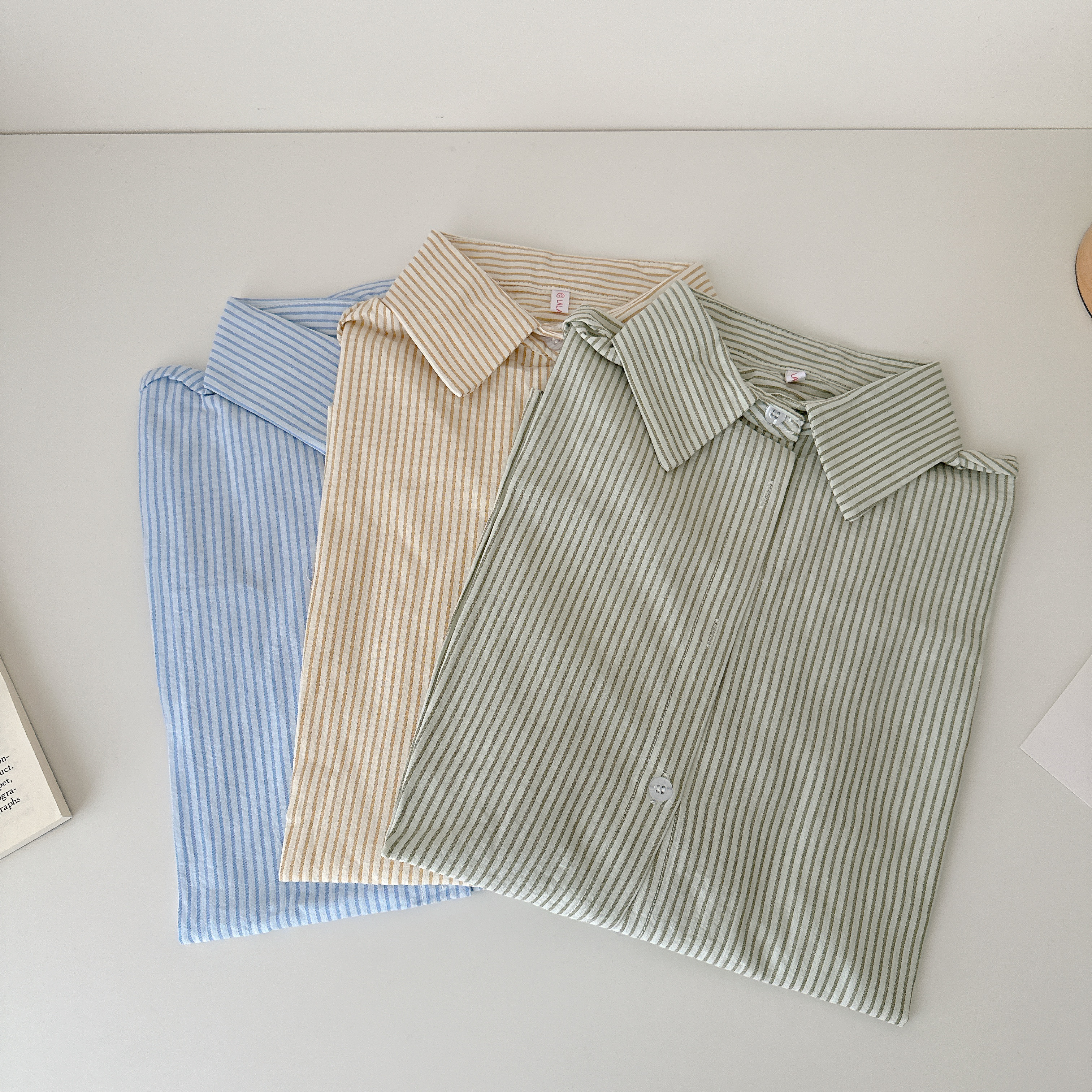 夏日沁涼感滿分！韓系微甜翻領條紋短袖襯衫💕共3色