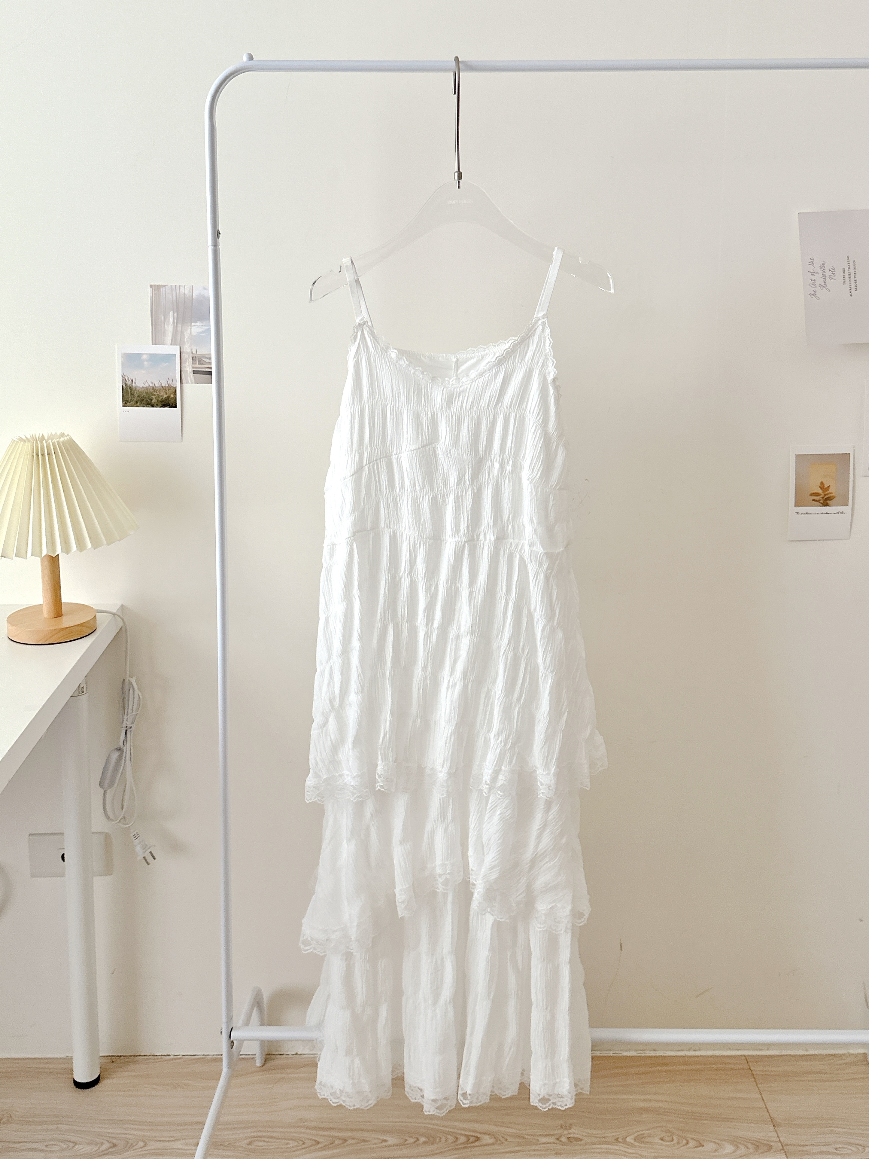 小編私推😍浪漫飄逸多層次吊帶洋裝💕