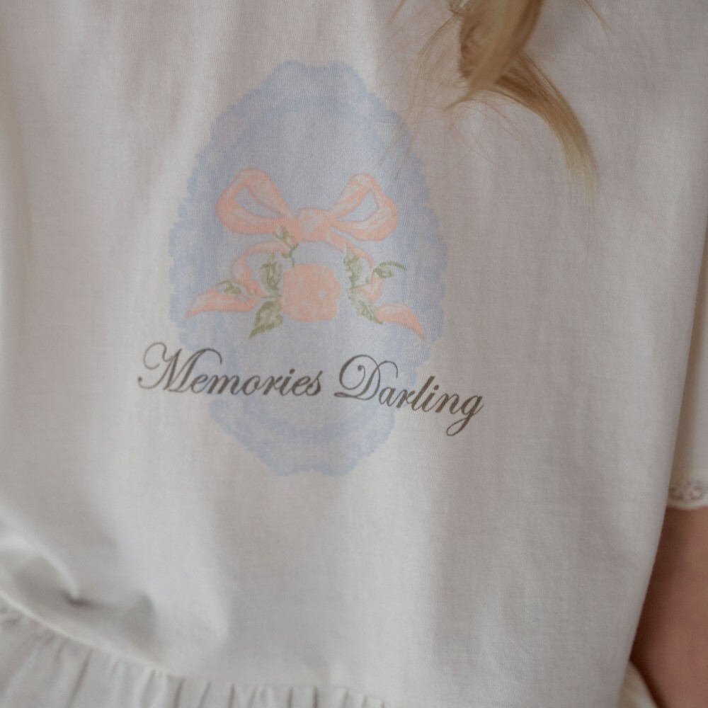 90-130 ANN 蝴蝶結印花荷葉上衣