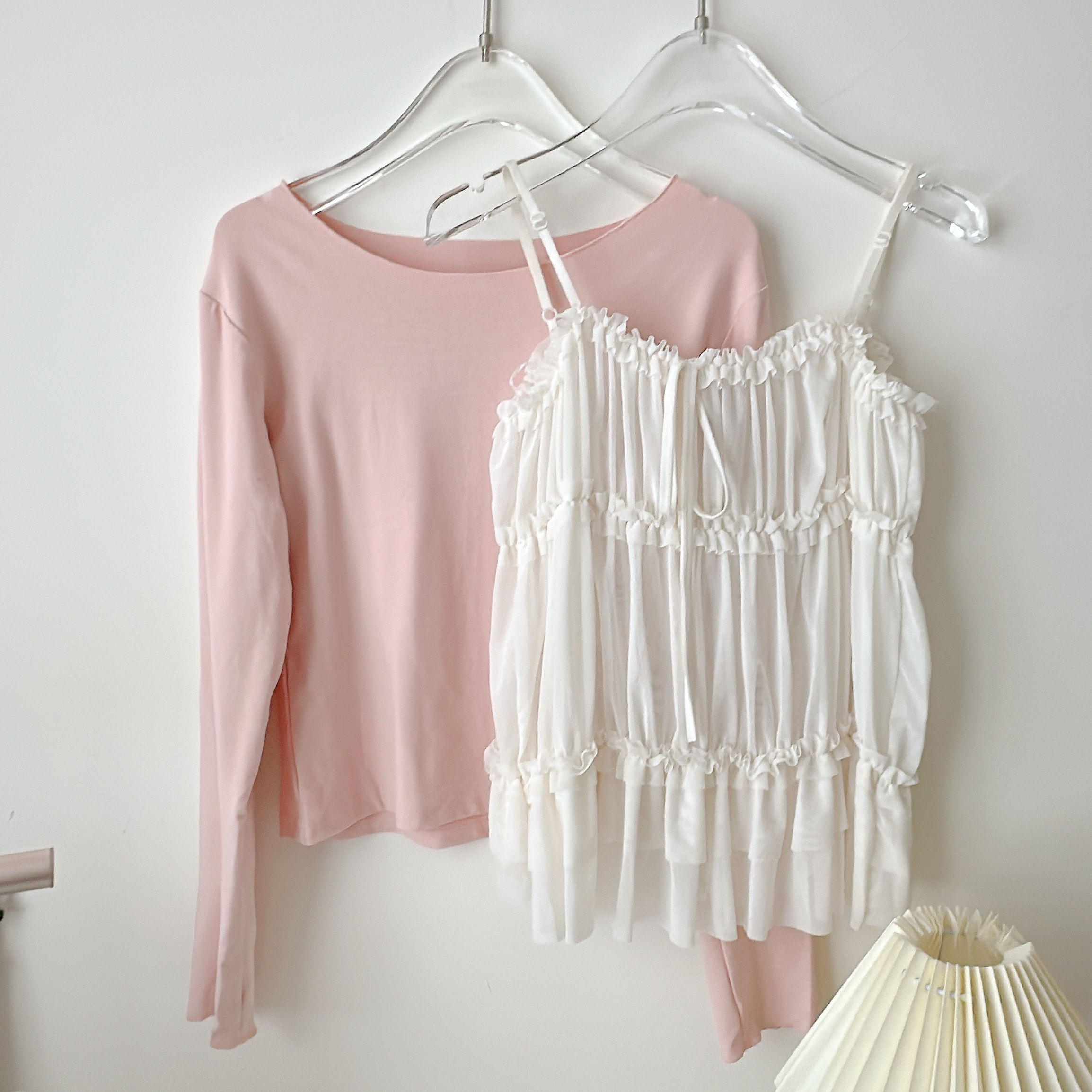 漂亮小蛋糕疊穿2件式上衣組合（打底上衣＋背心）💕