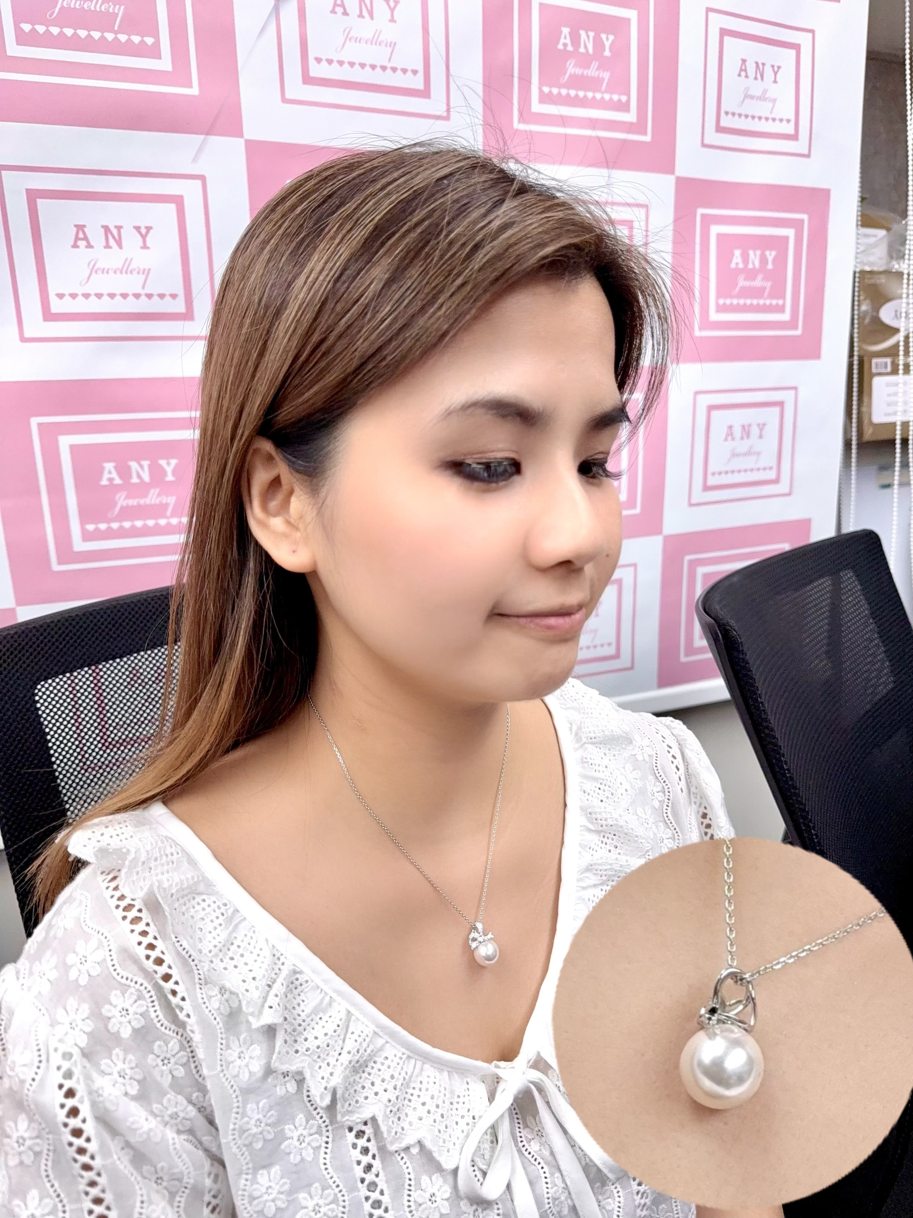 AQ22 N2982 12mm Crystal Pearl - Tie the Knot Necklace（莫桑）$398