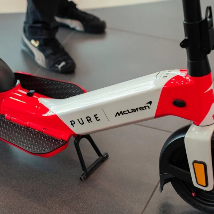 全球限量電動滑板車 PURE x McLAREN MP4/4 Special Edition 收藏款